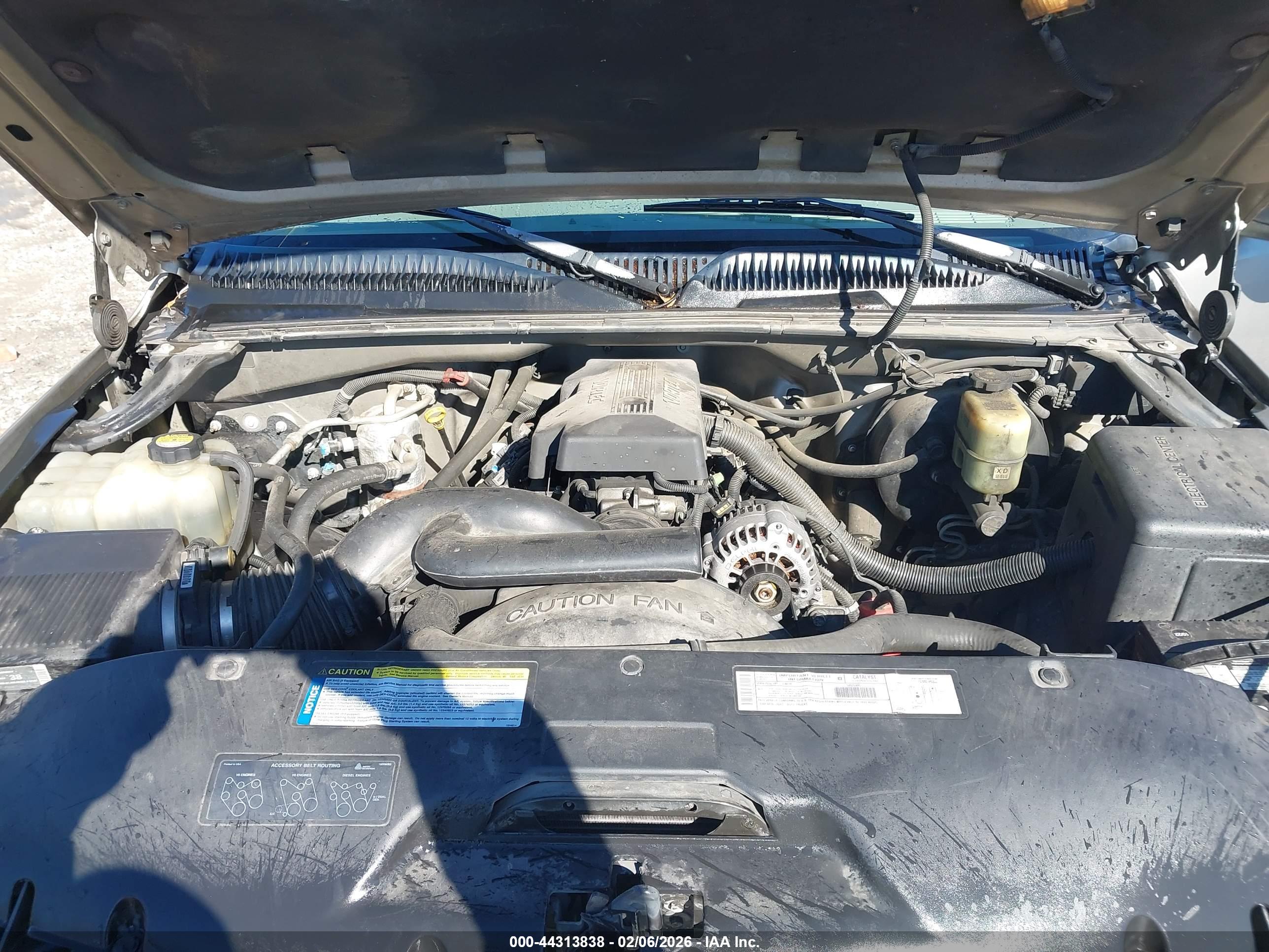 CHEVROLET SILVERADO image 10