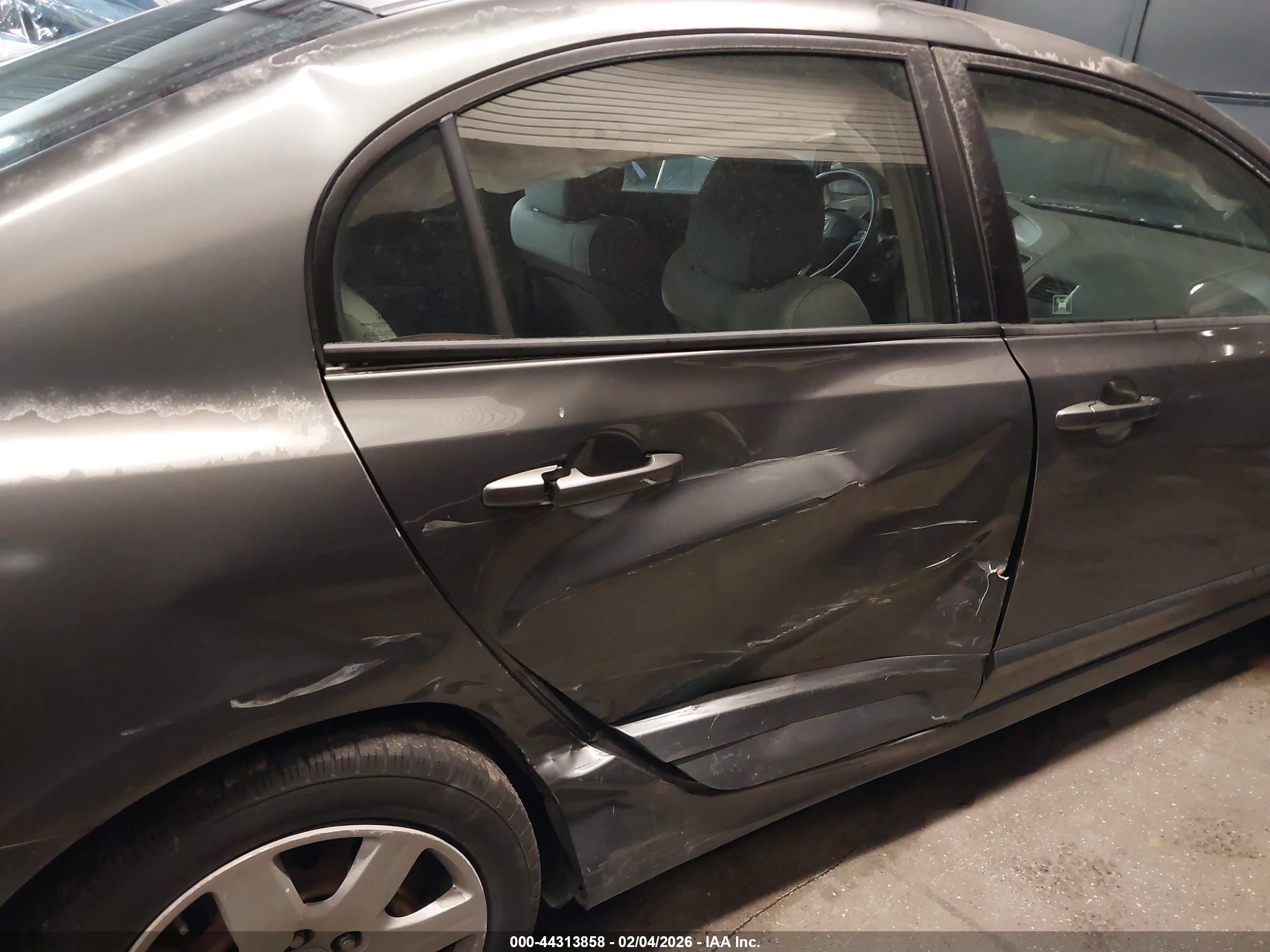 HONDA CIVIC image 6