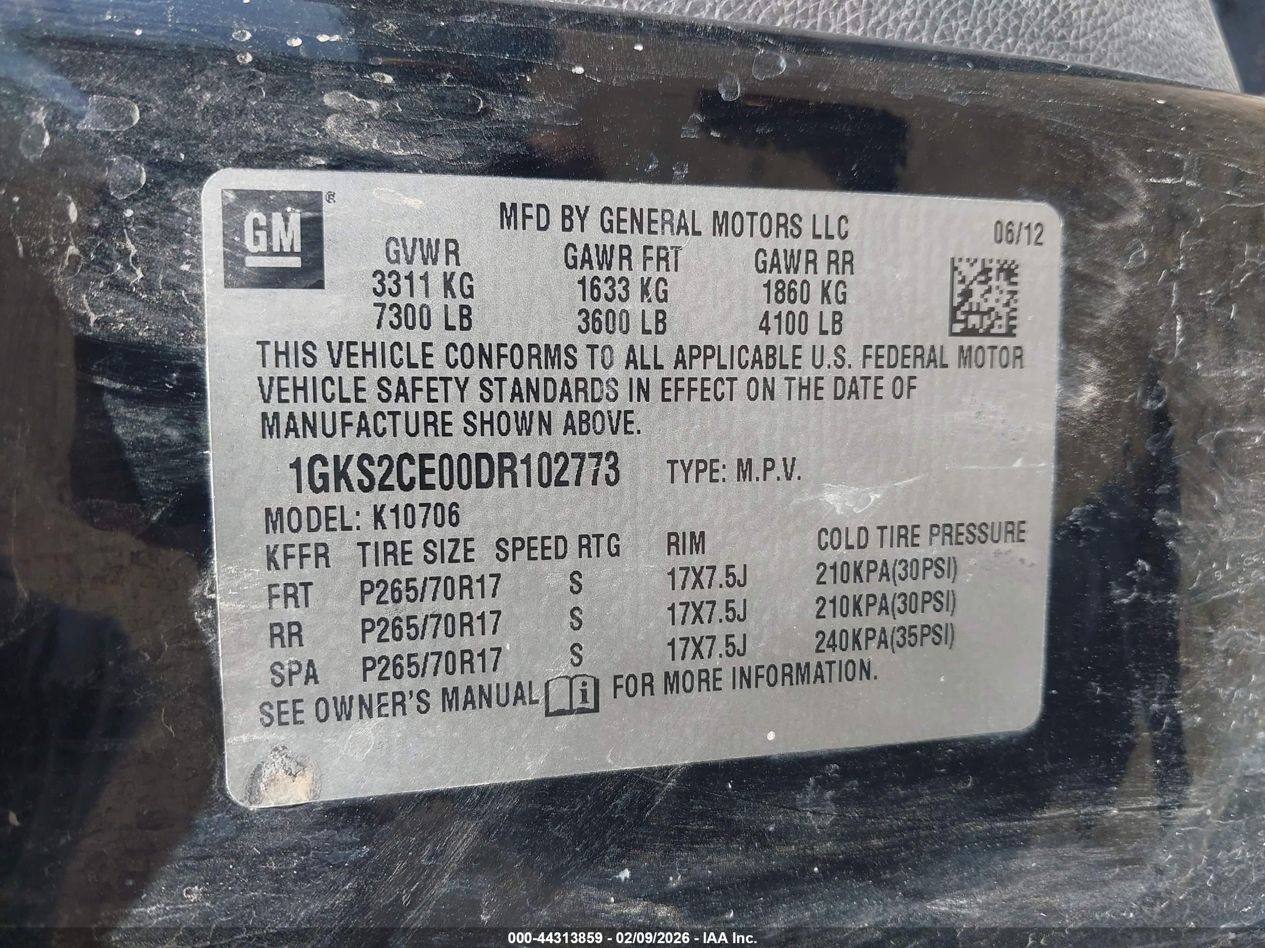 GMC YUKON image 9