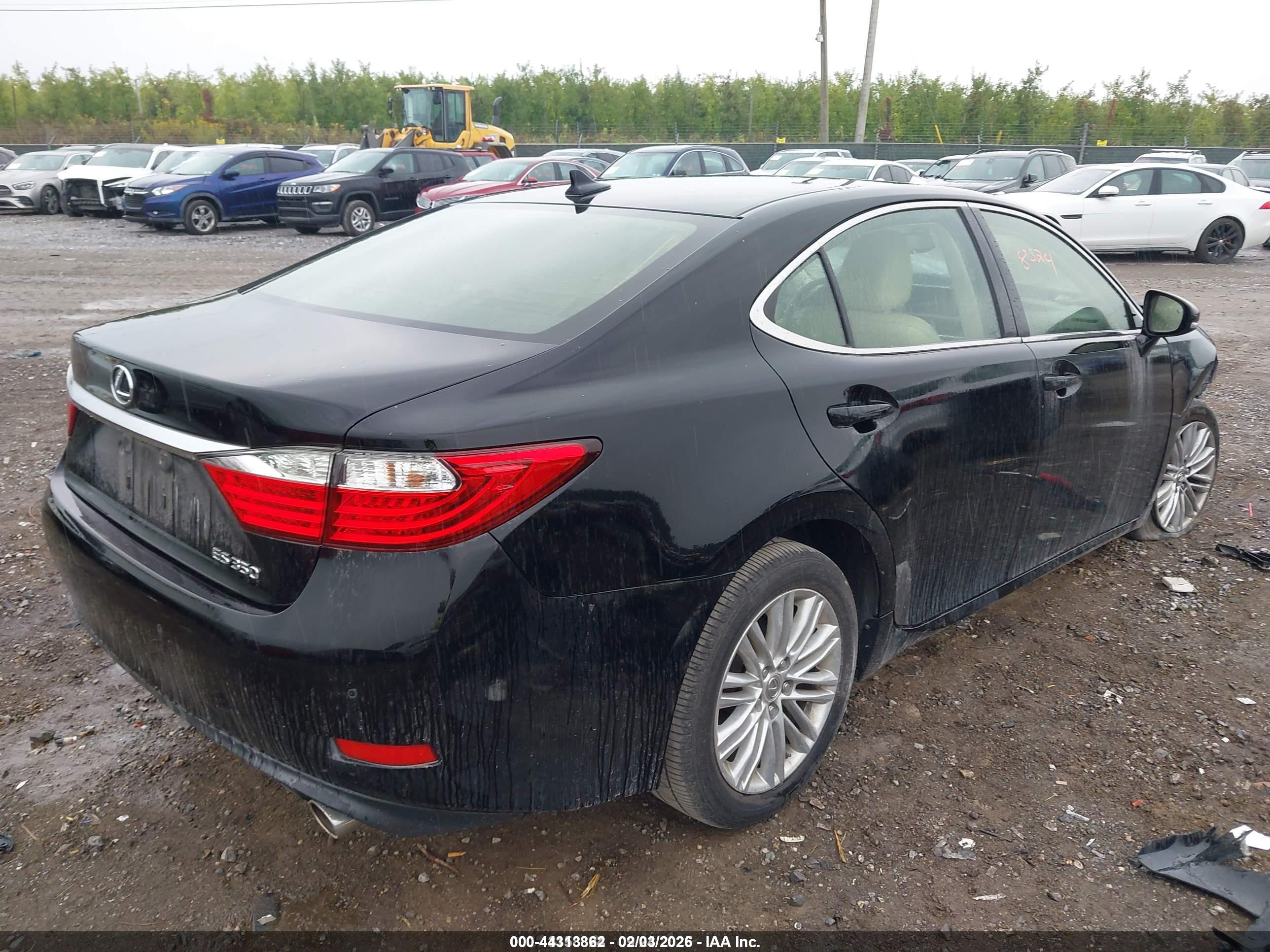 LEXUS ES image 4