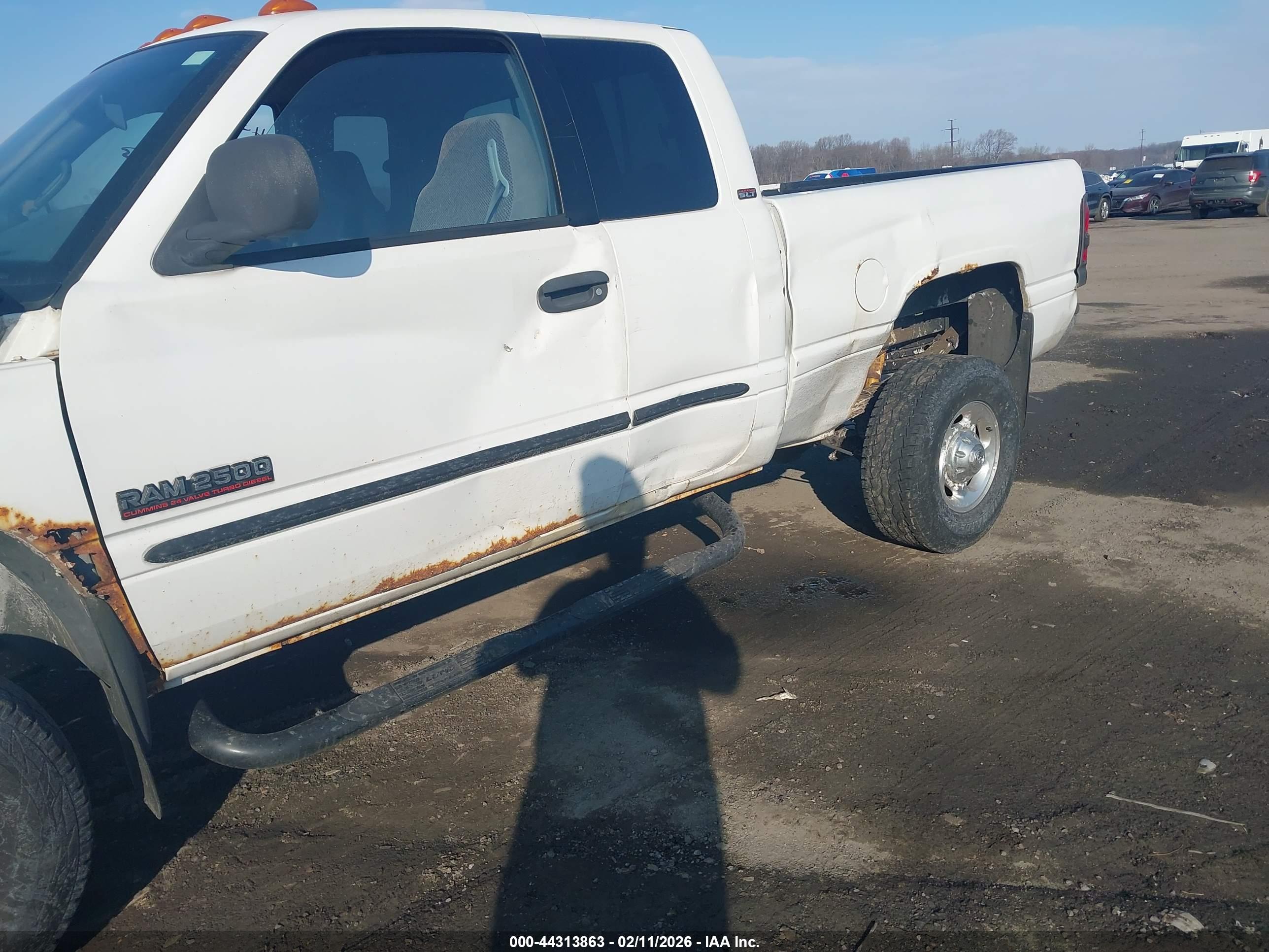 DODGE RAM image 6