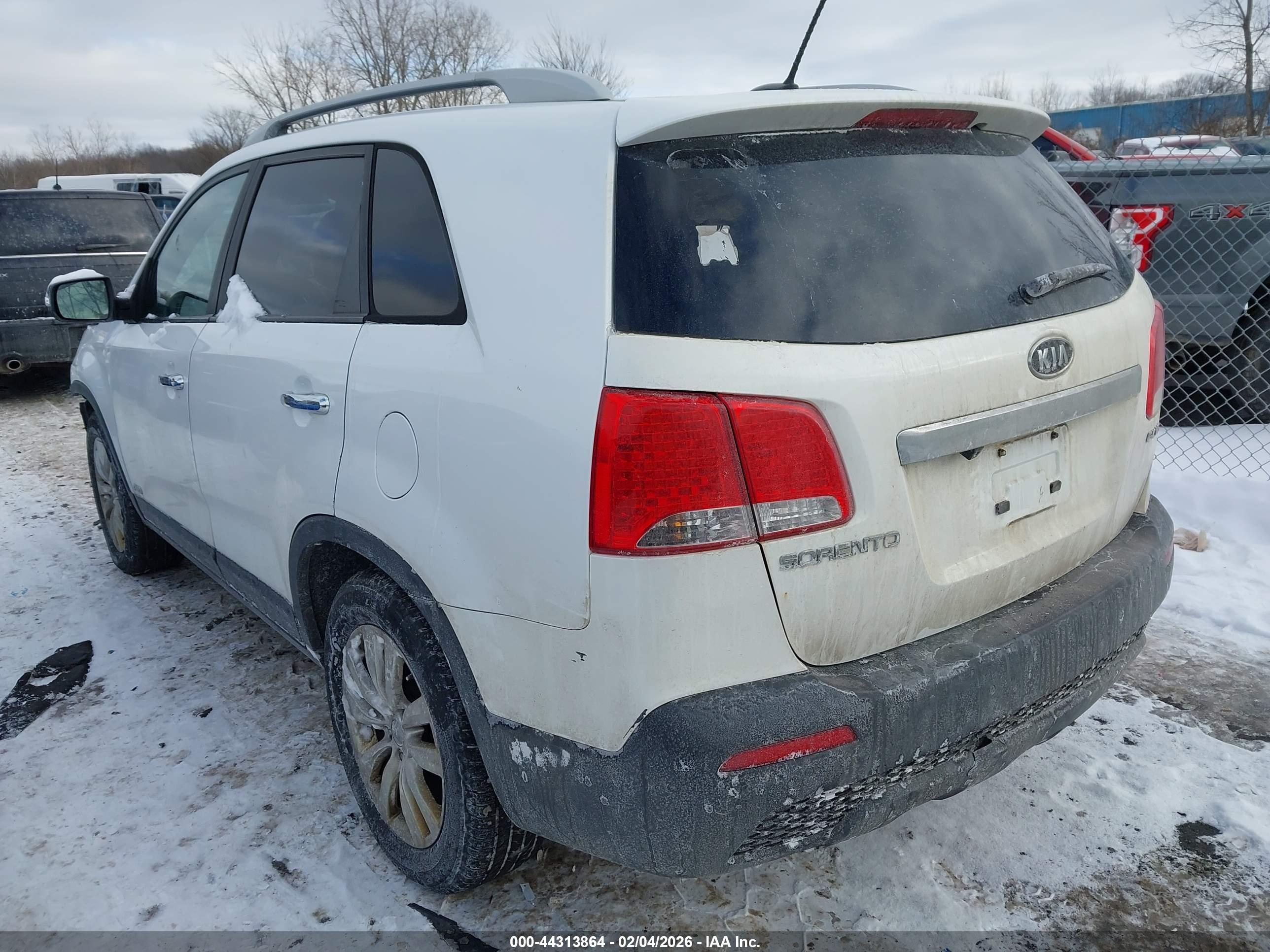 KIA SORENTO image 3