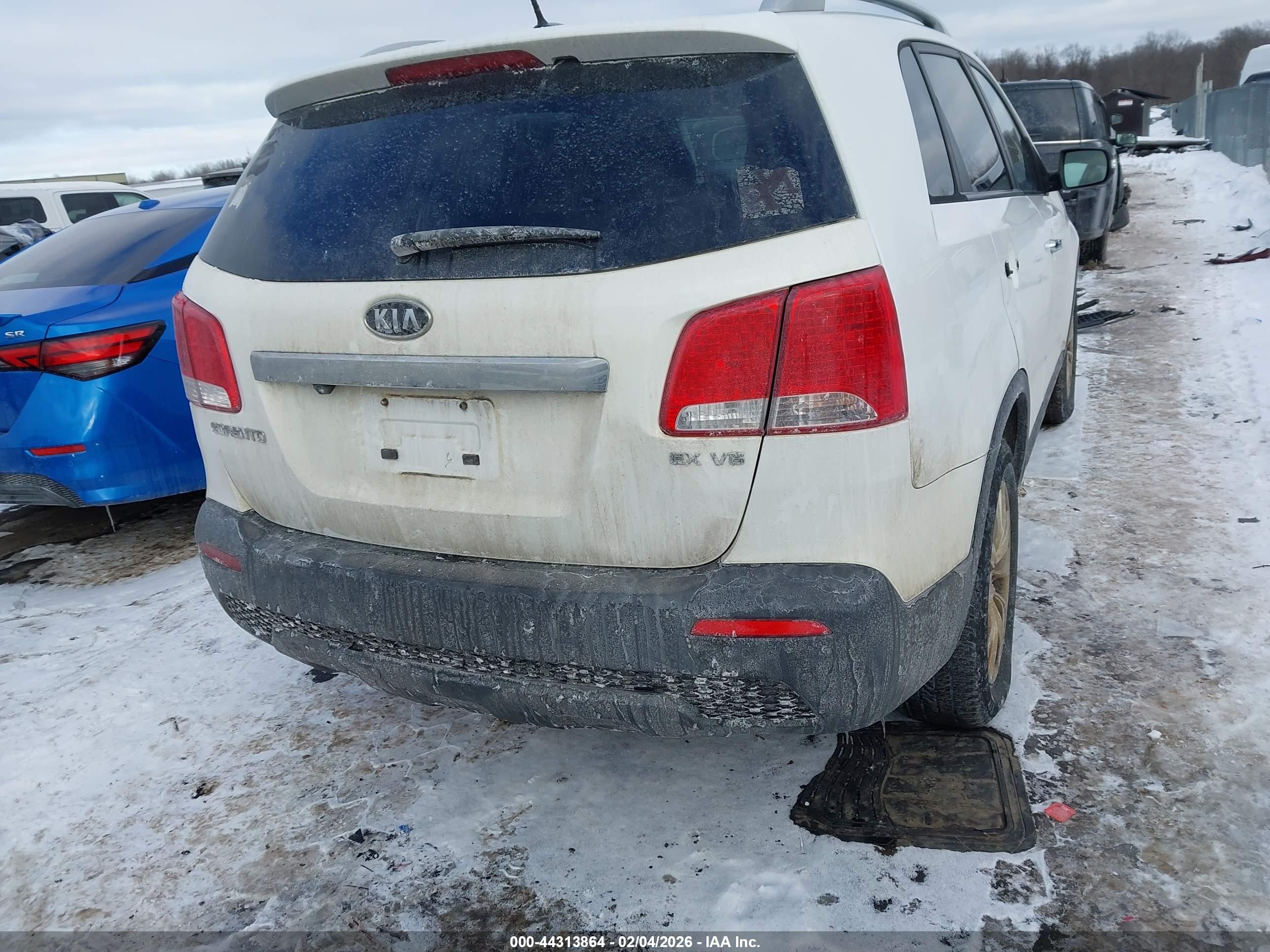 KIA SORENTO image 4