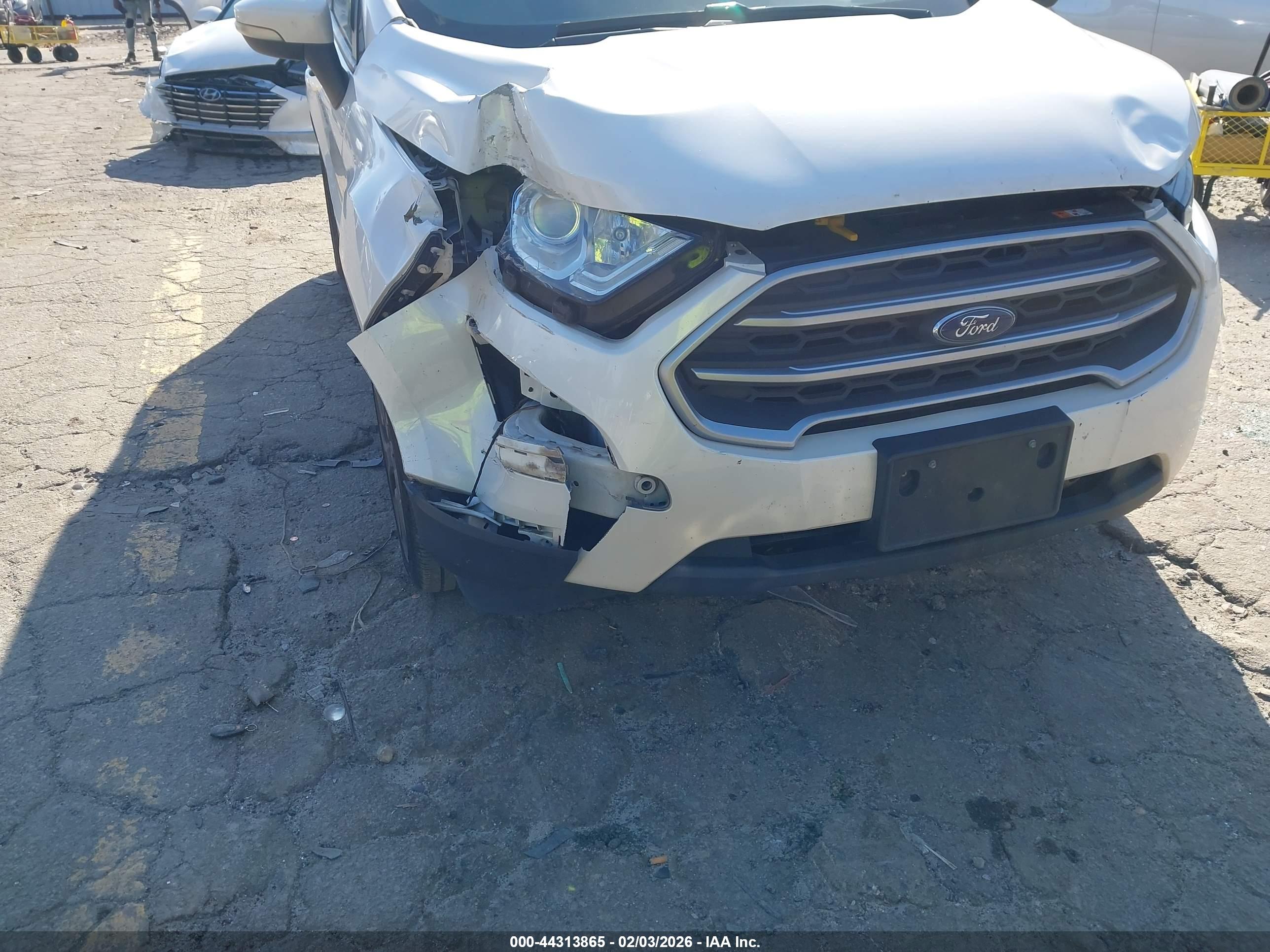 FORD ECOSPORT image 6