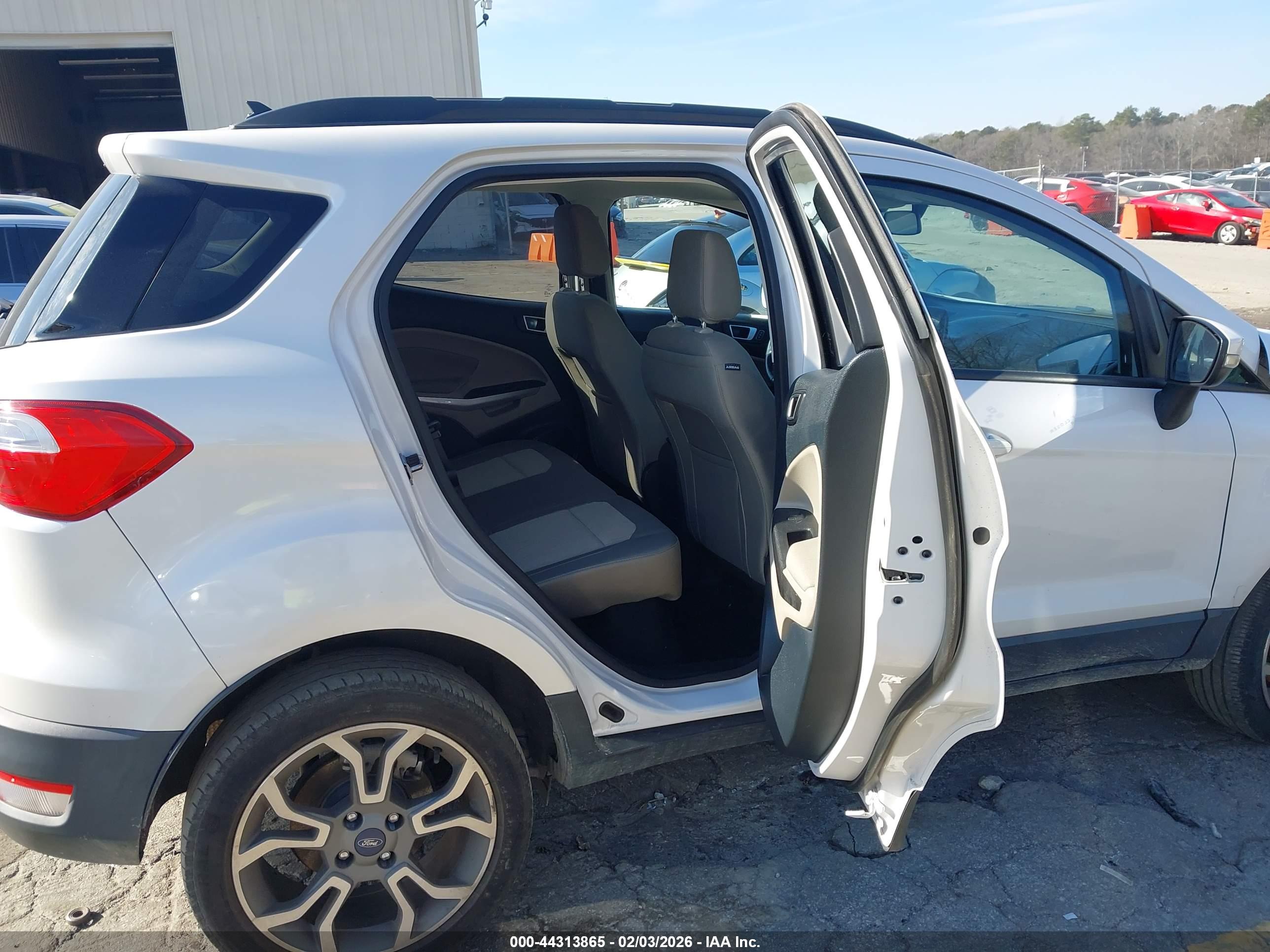 FORD ECOSPORT image 8