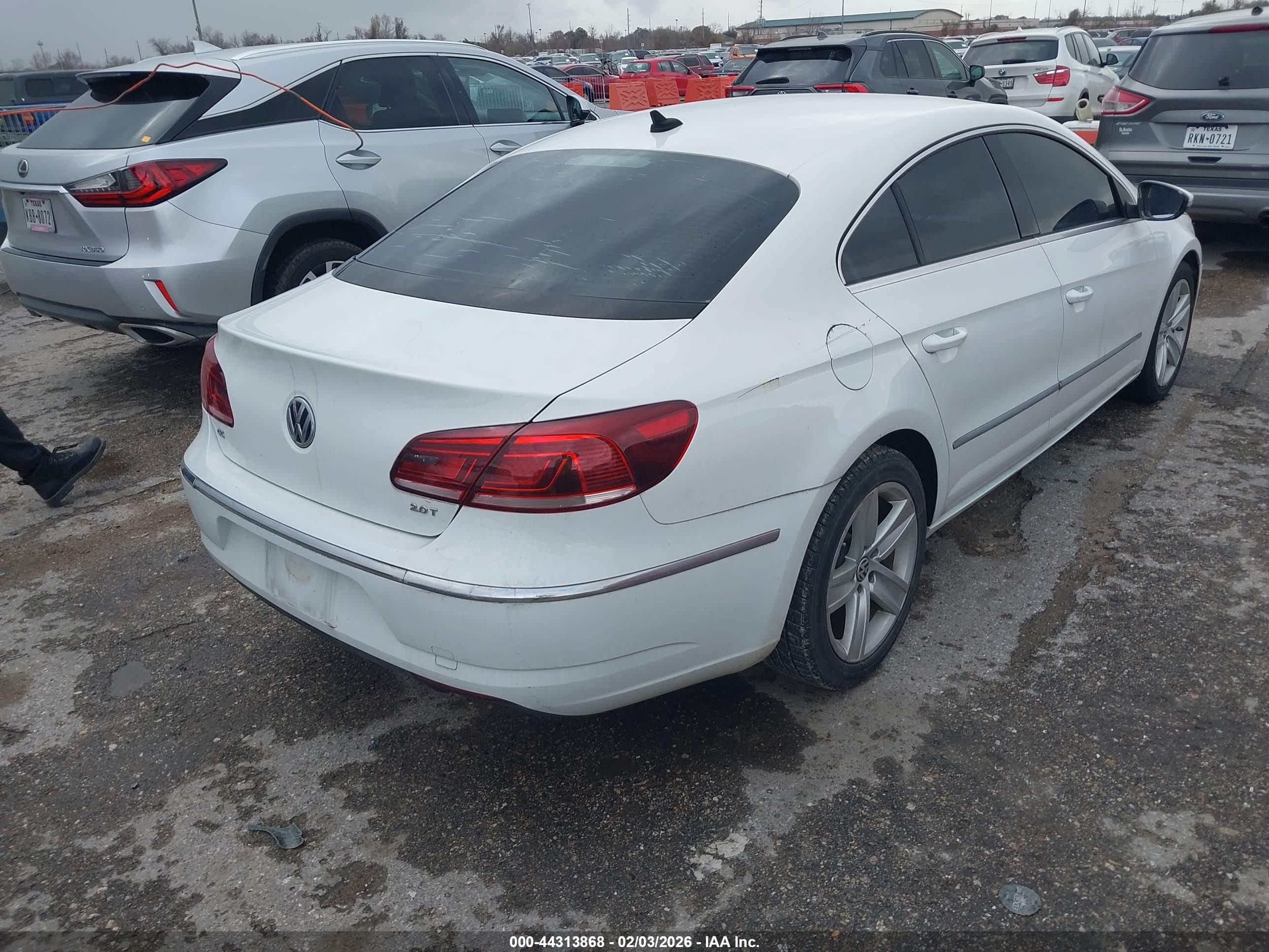 VOLKSWAGEN CC image 4