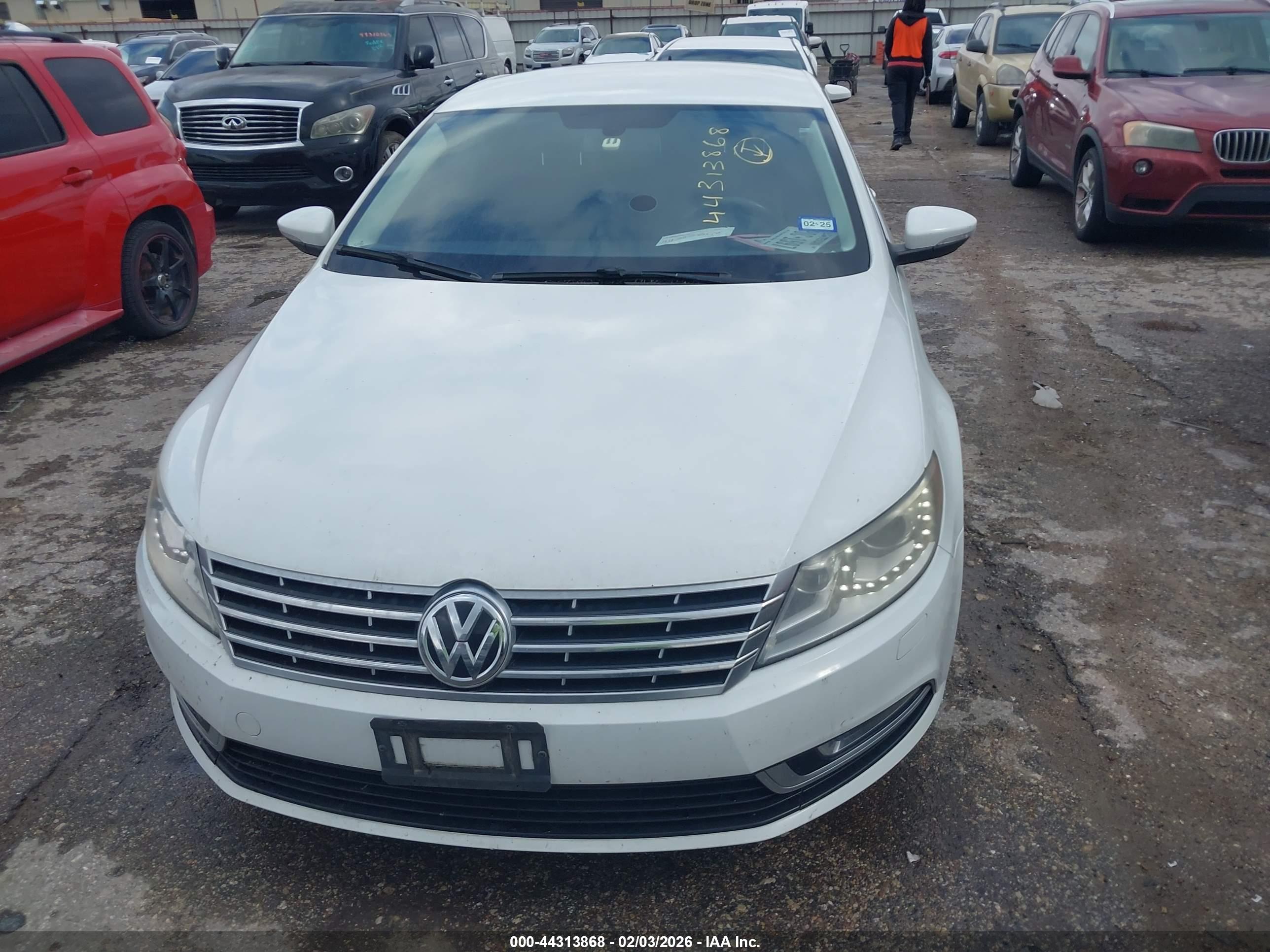 VOLKSWAGEN CC image 6