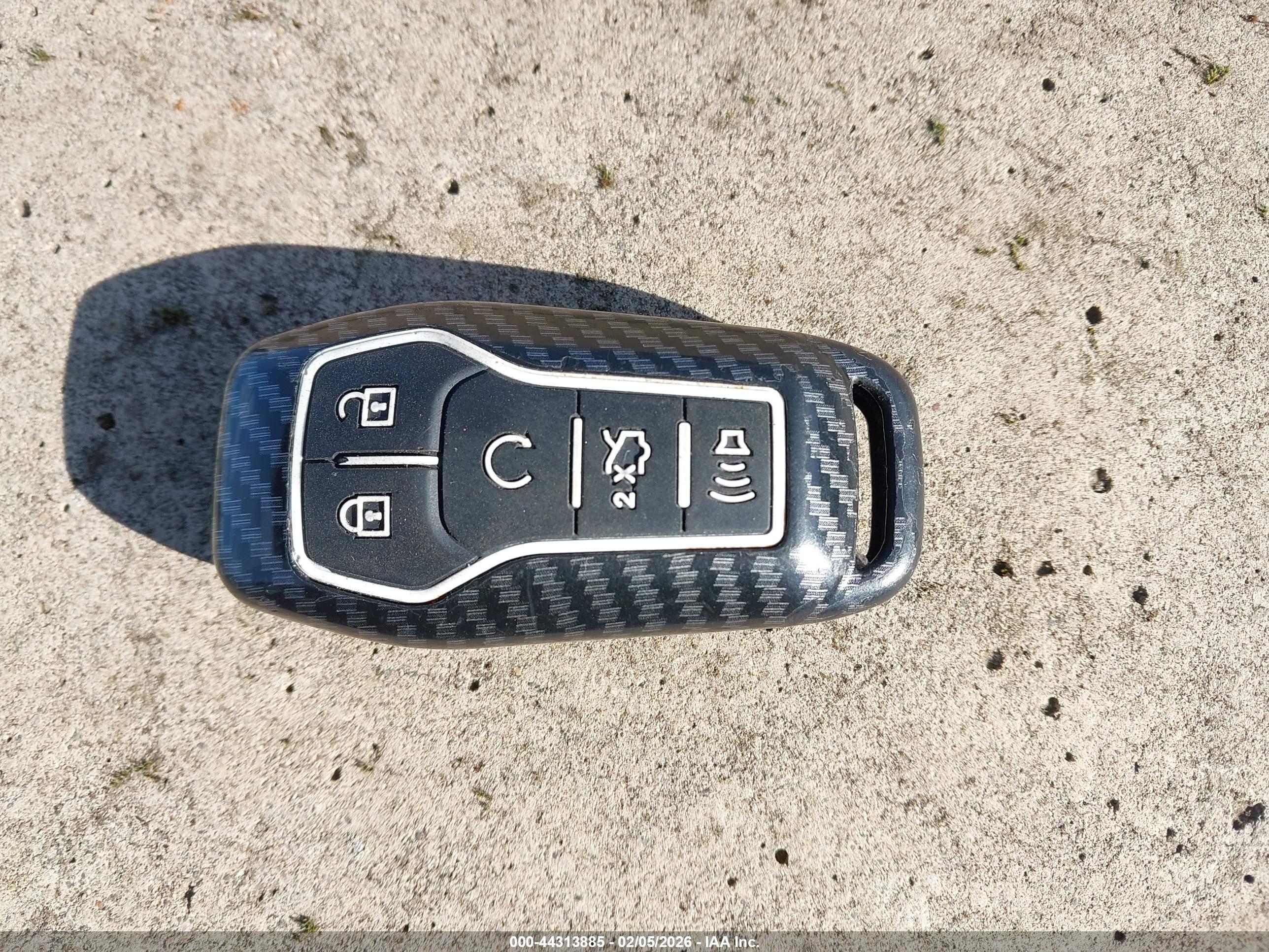 FORD FUSION image 11