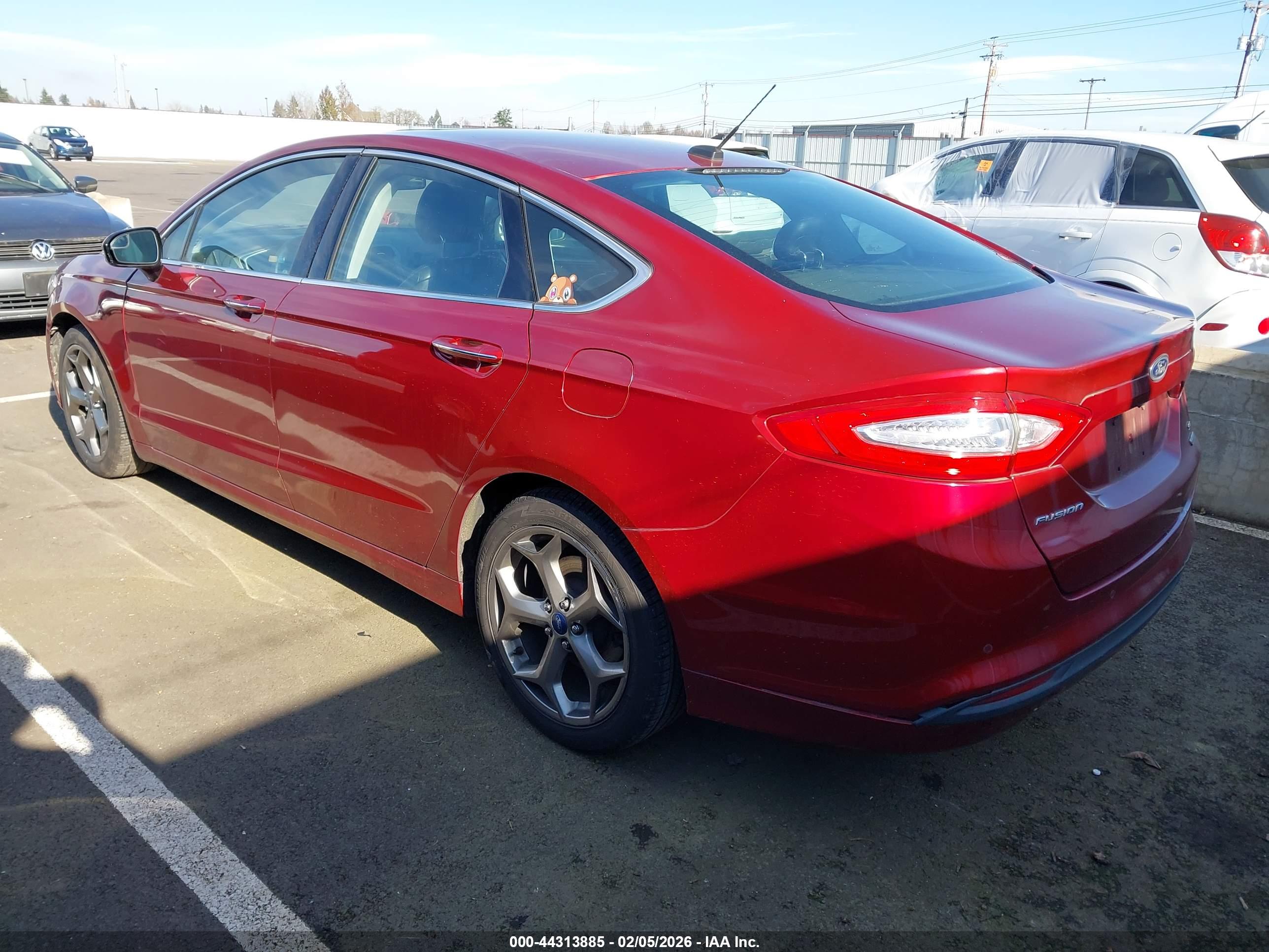 FORD FUSION image 3