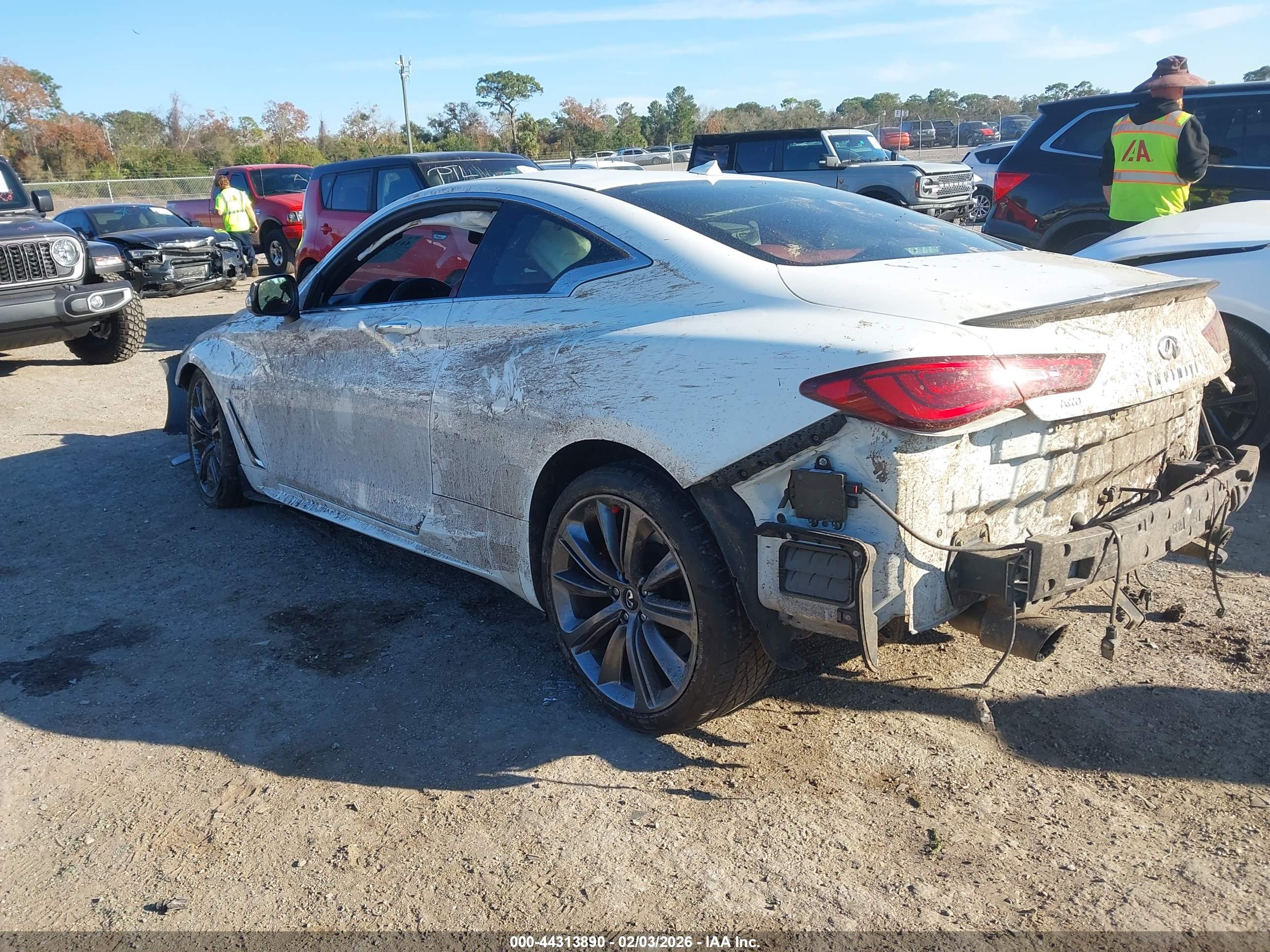 INFINITI Q60 image 3