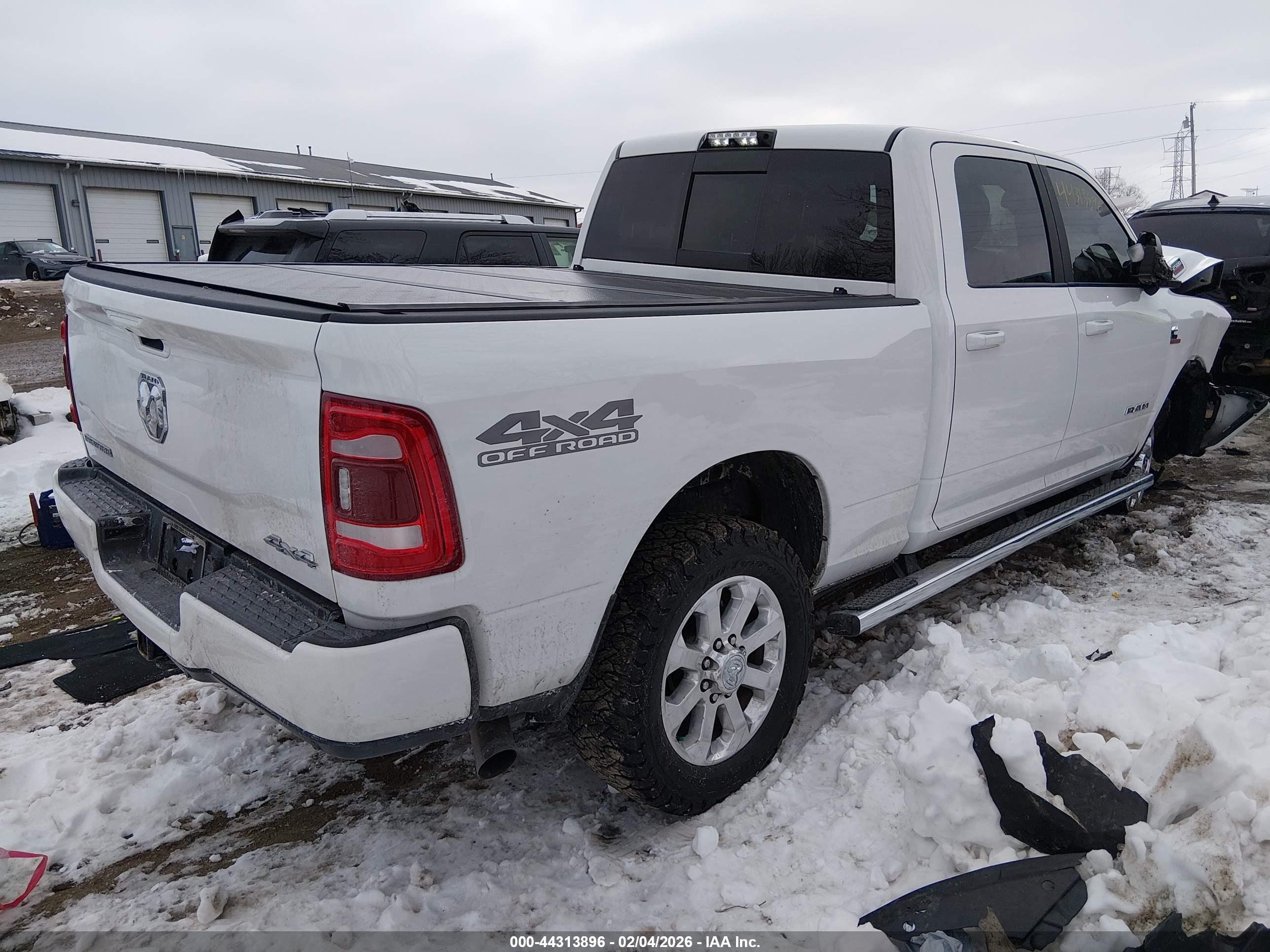 RAM 2500 image 4