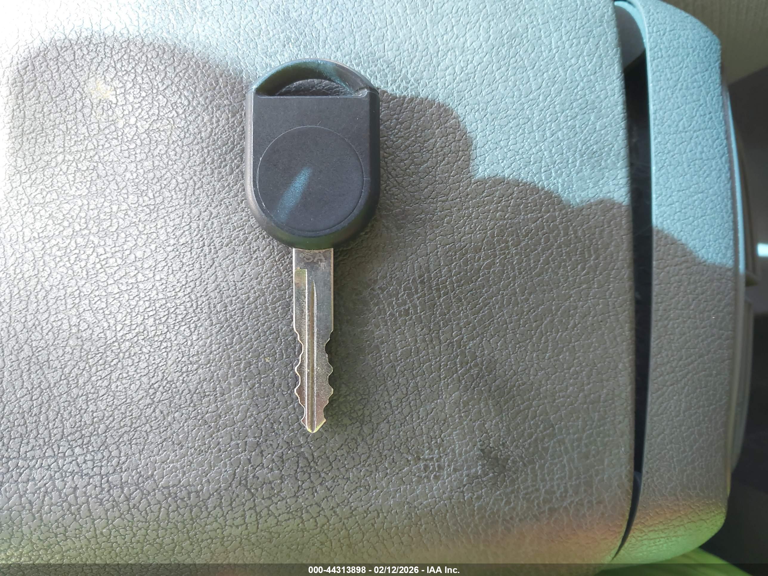 FORD EXPEDITION image 11