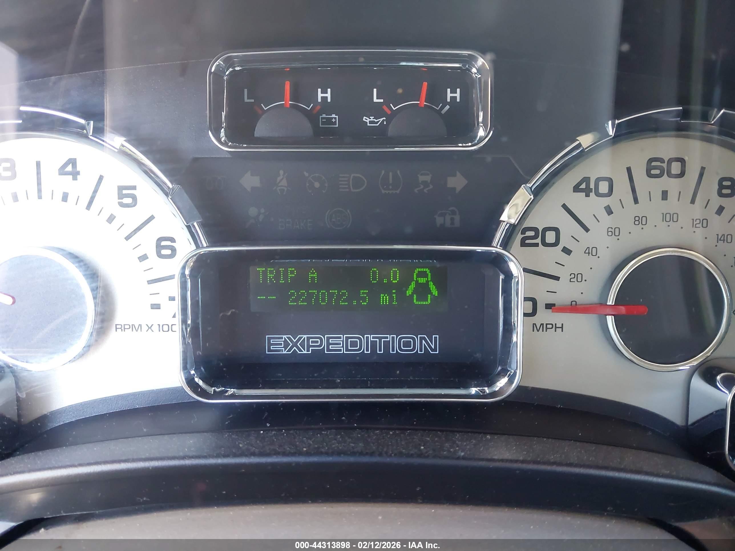 FORD EXPEDITION image 7