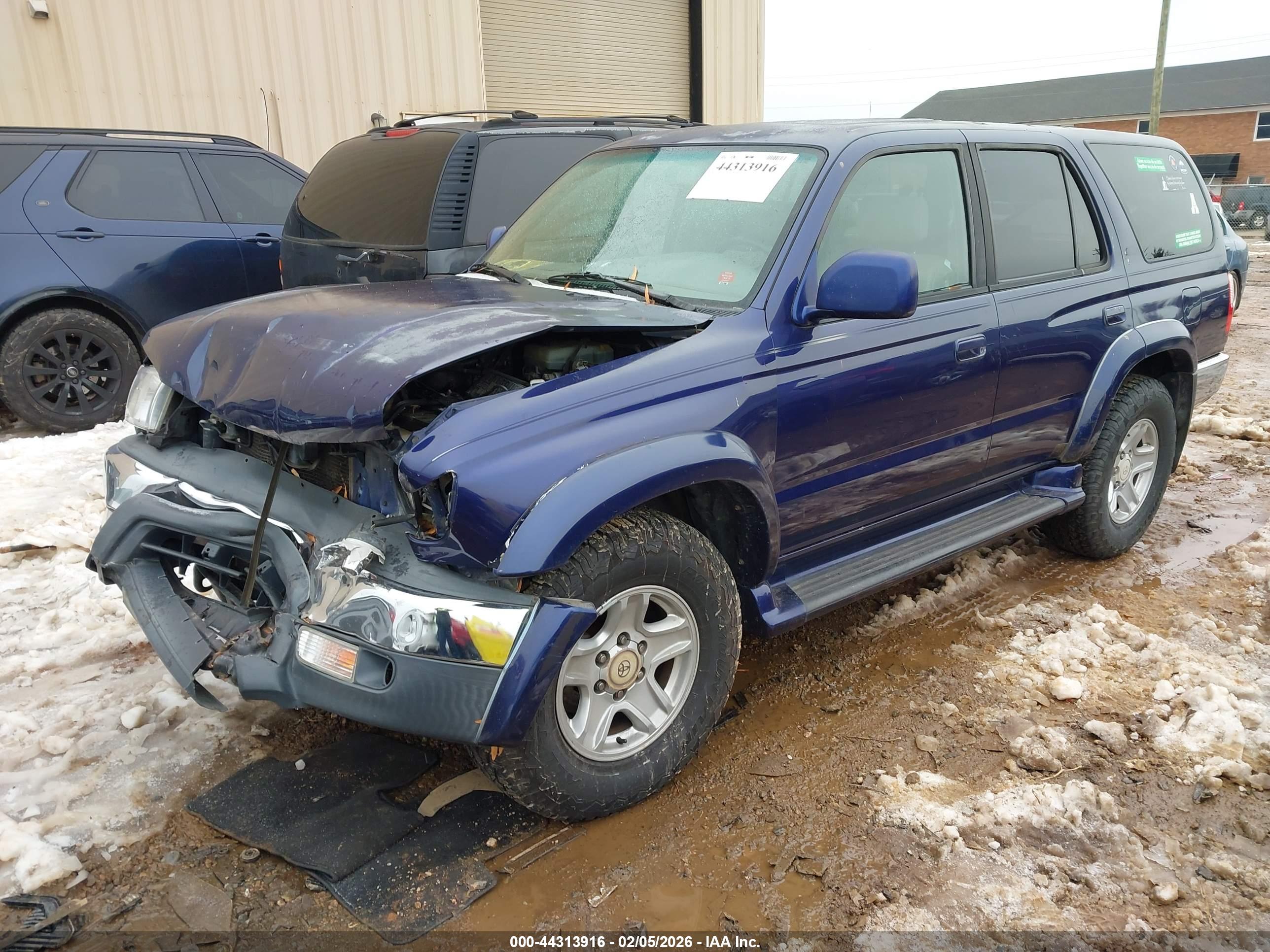 TOYOTA 4RUNNER image 2
