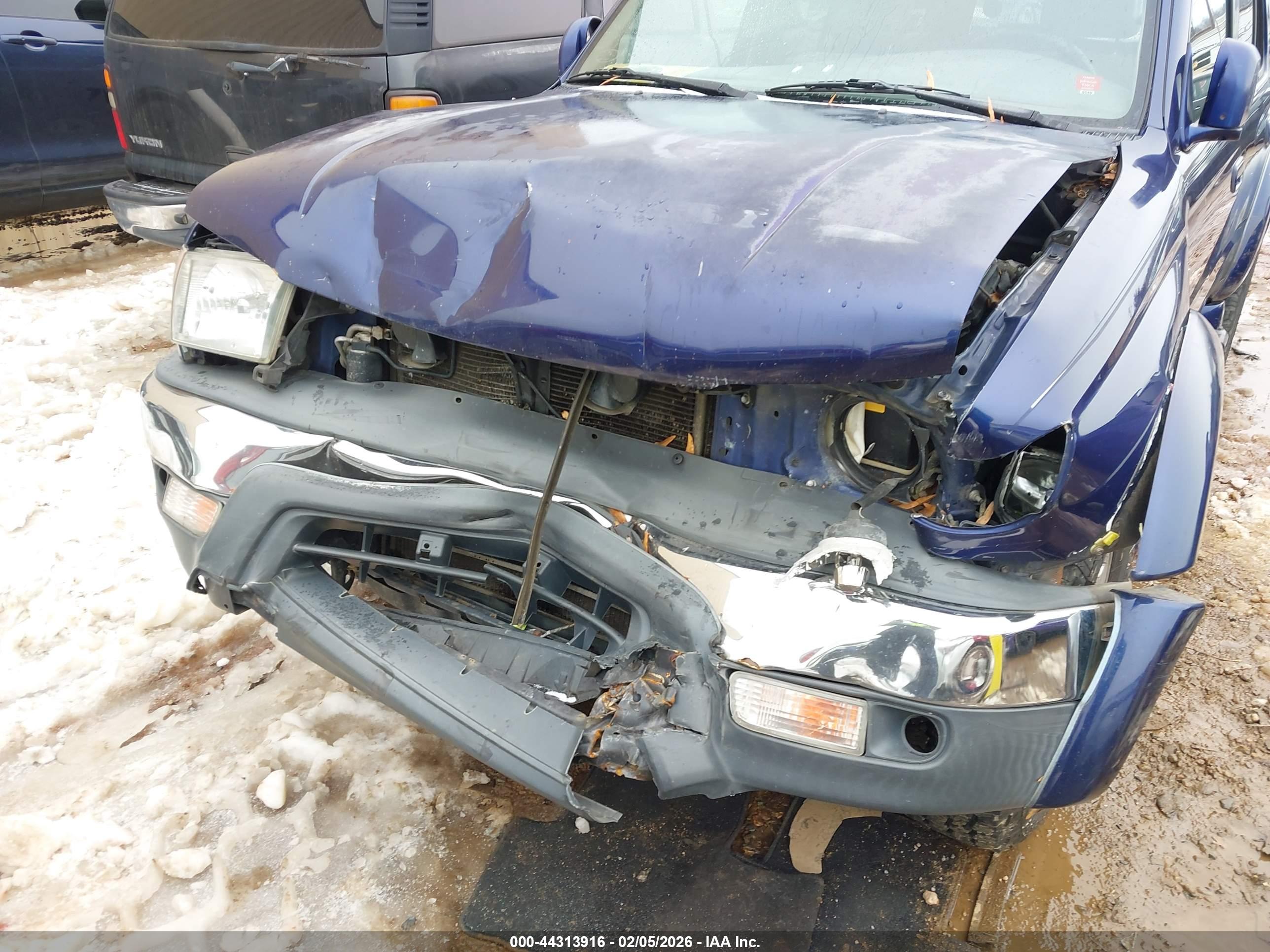 TOYOTA 4RUNNER image 6