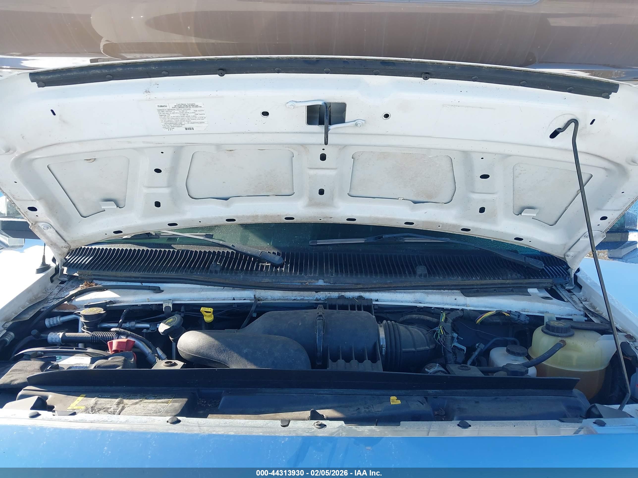 FORD E-450 image 10