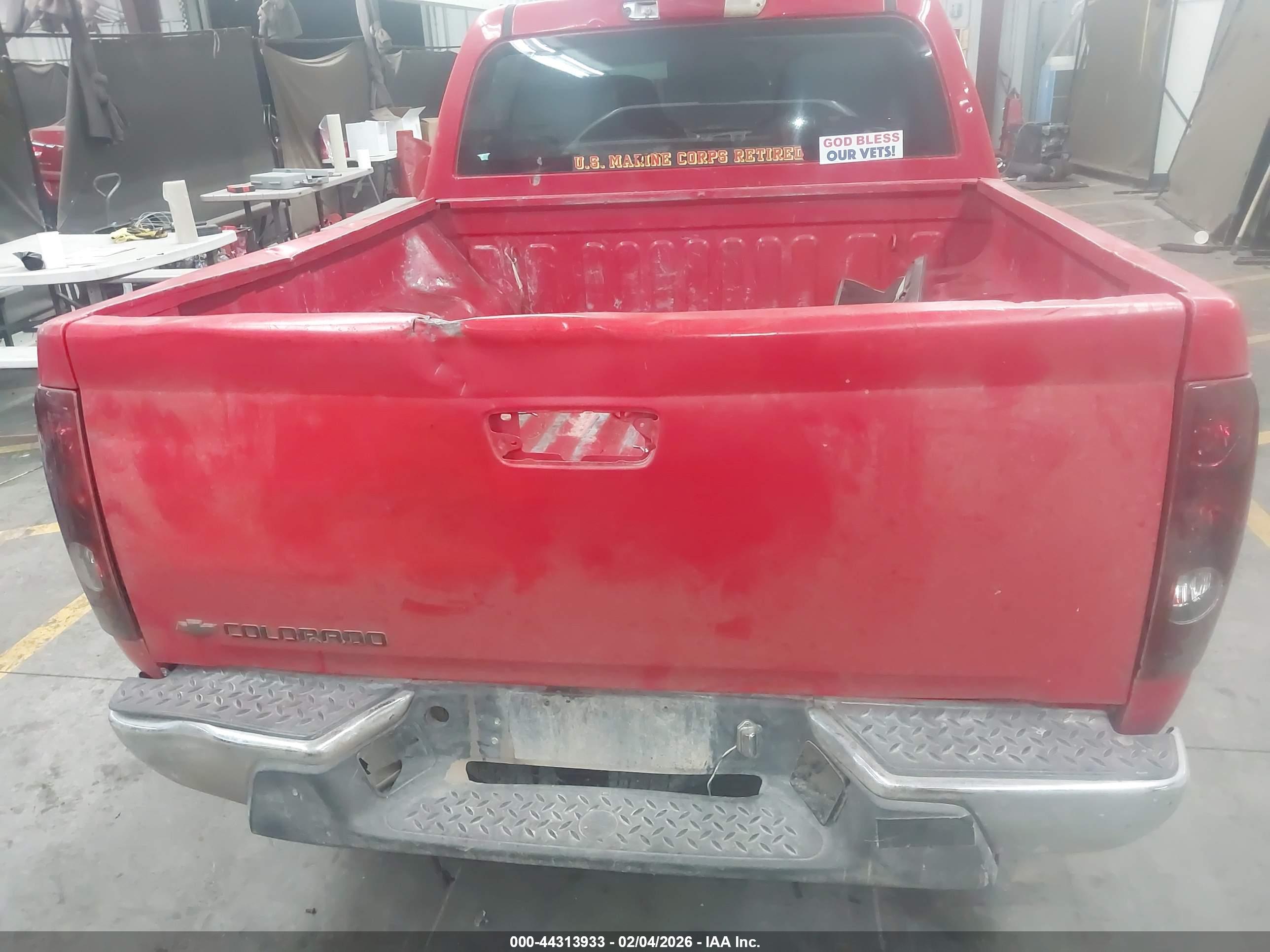 CHEVROLET COLORADO image 6