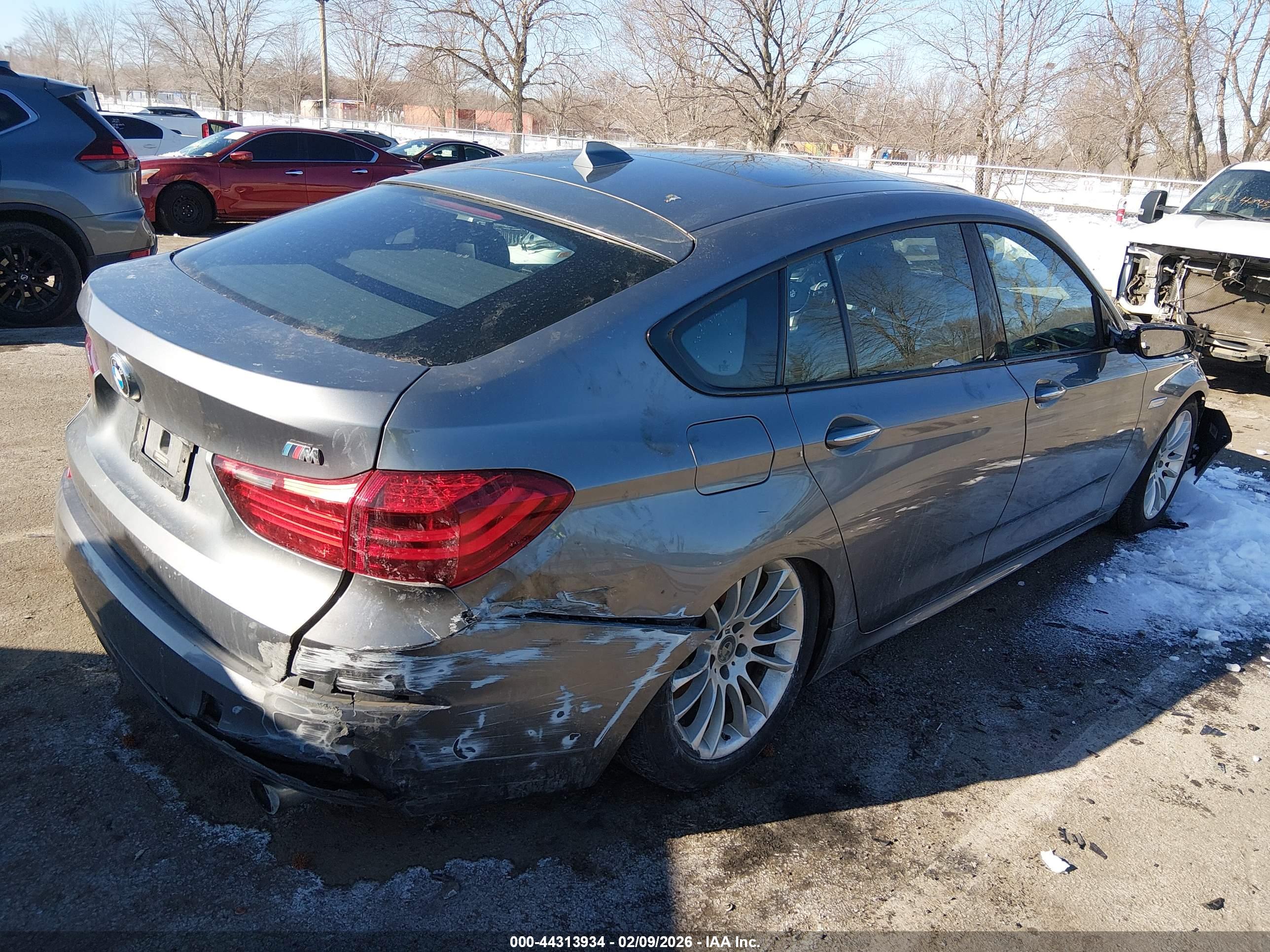 BMW 535I image 4