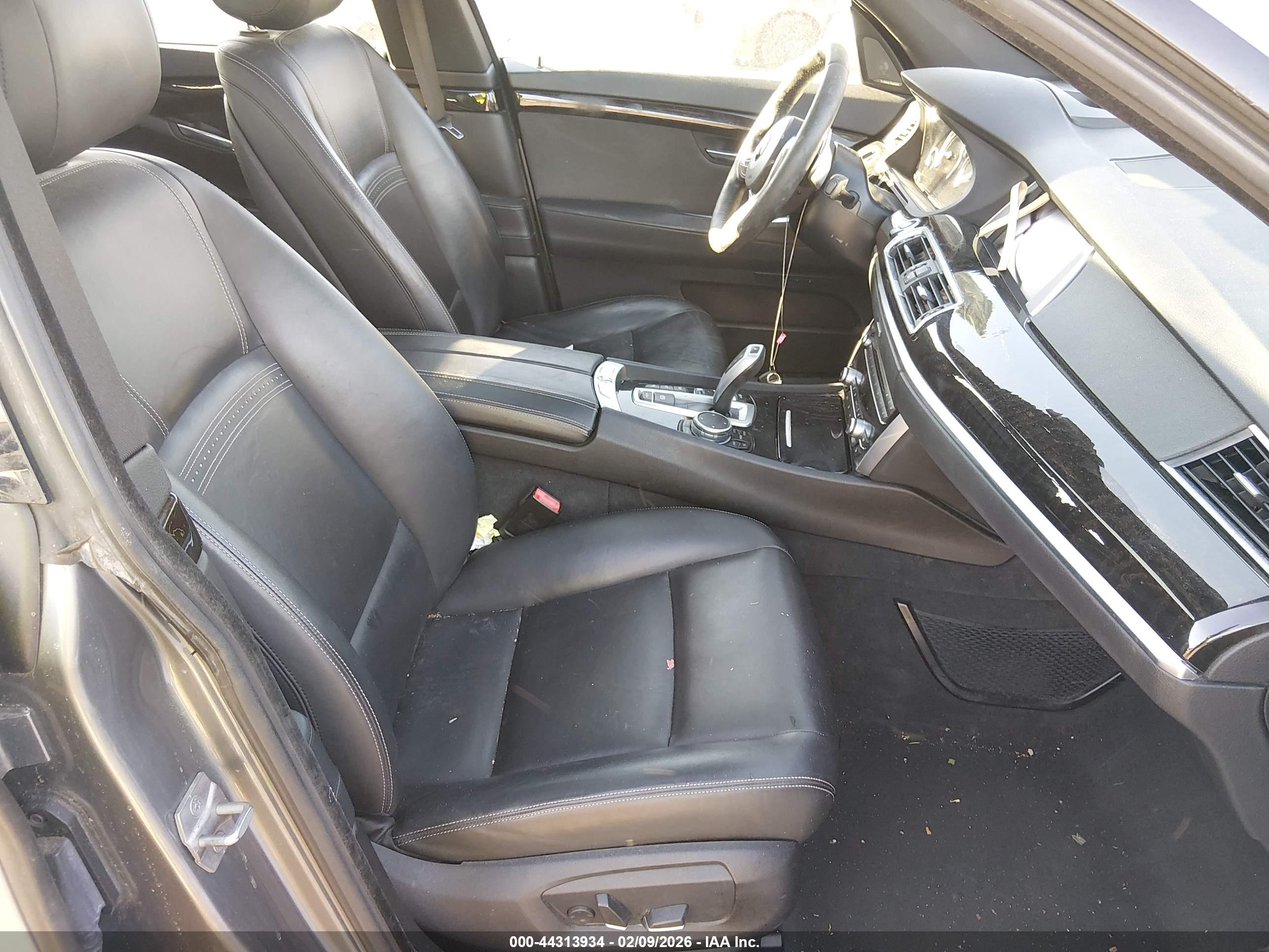 BMW 535I image 5