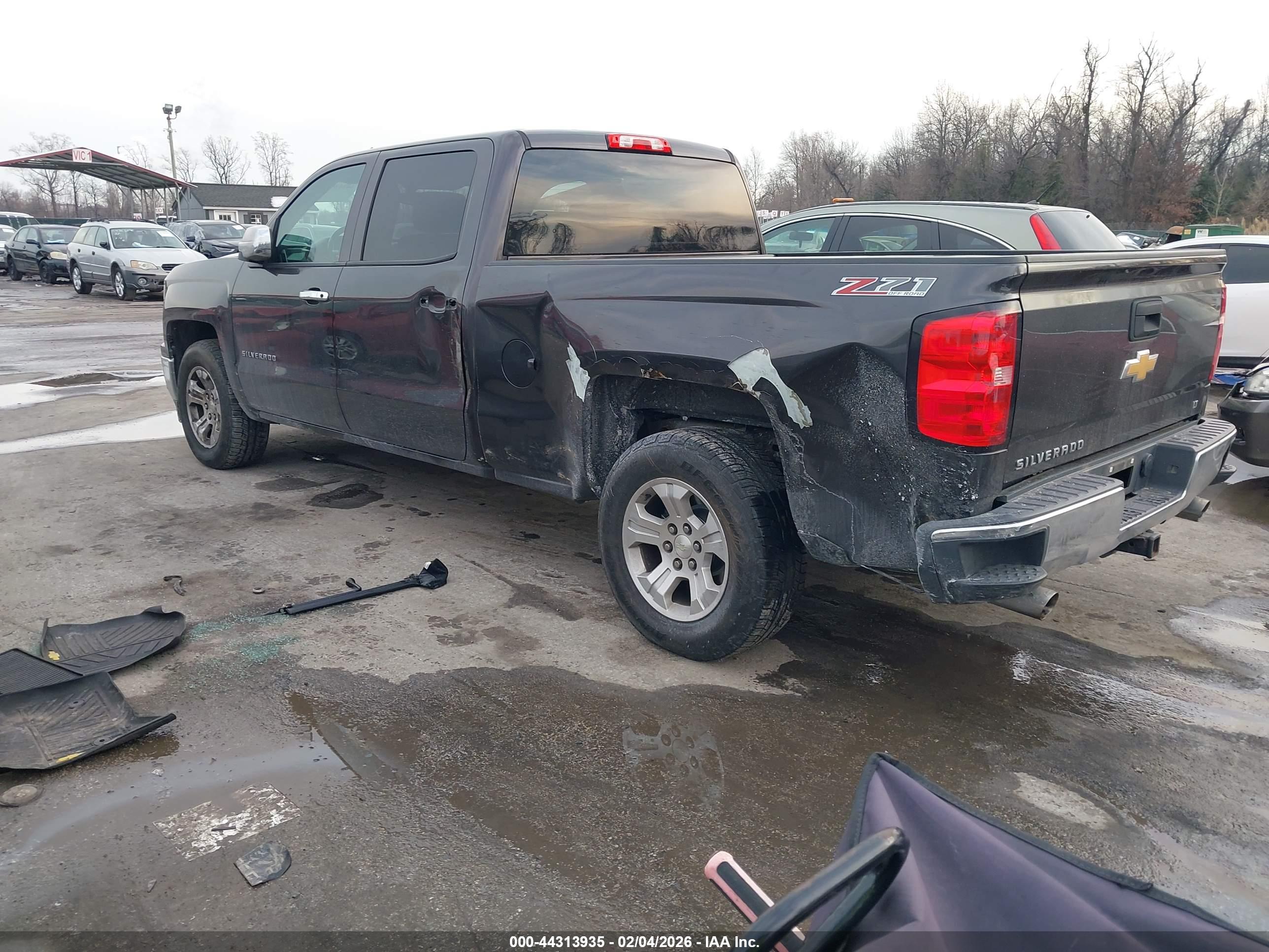 CHEVROLET SILVERADO image 3