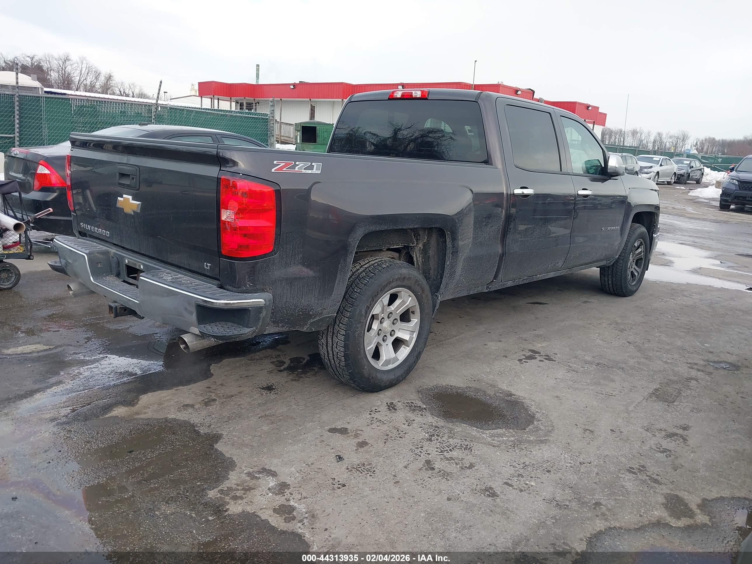 CHEVROLET SILVERADO image 4