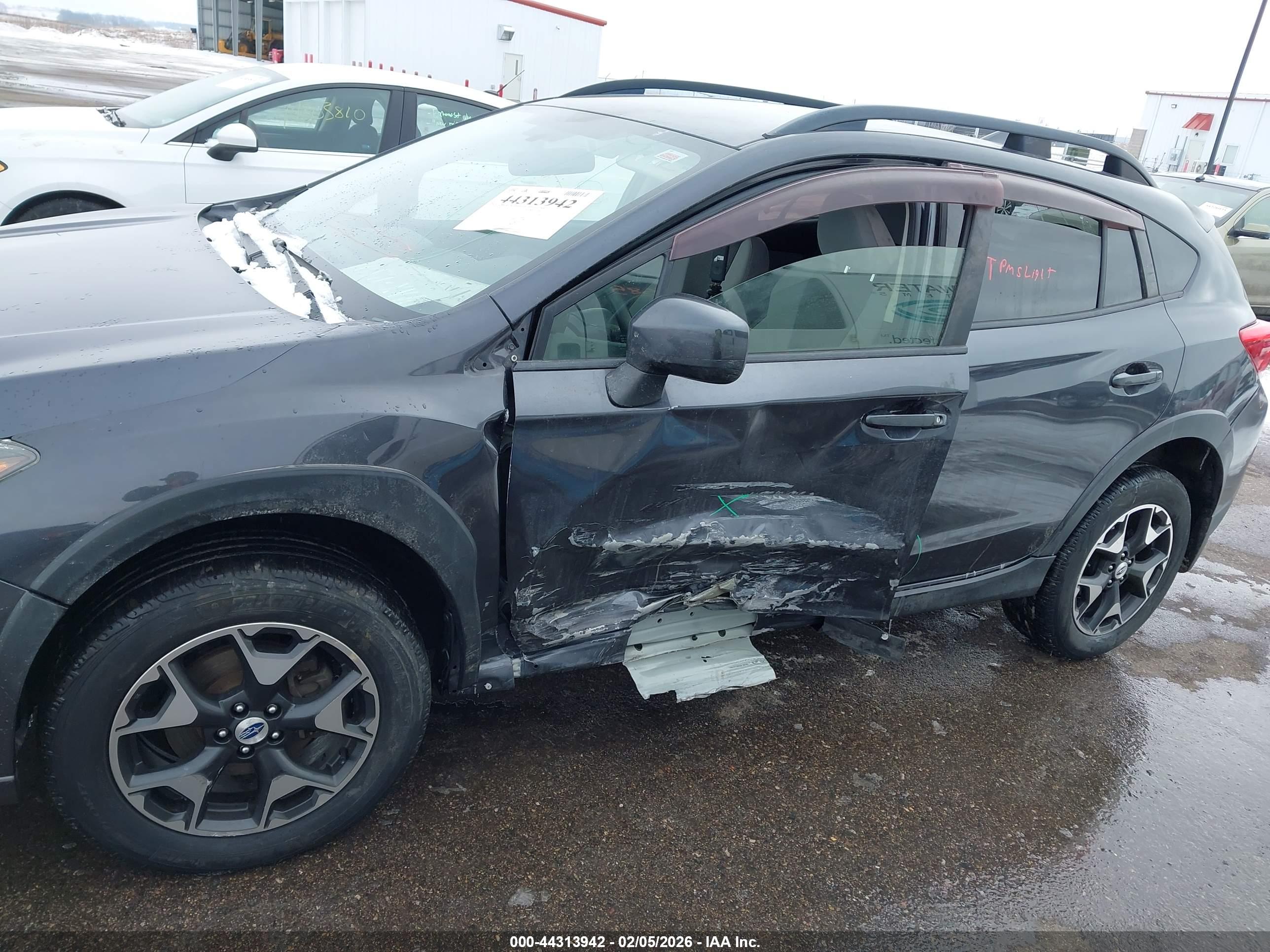 SUBARU CROSSTREK image 6