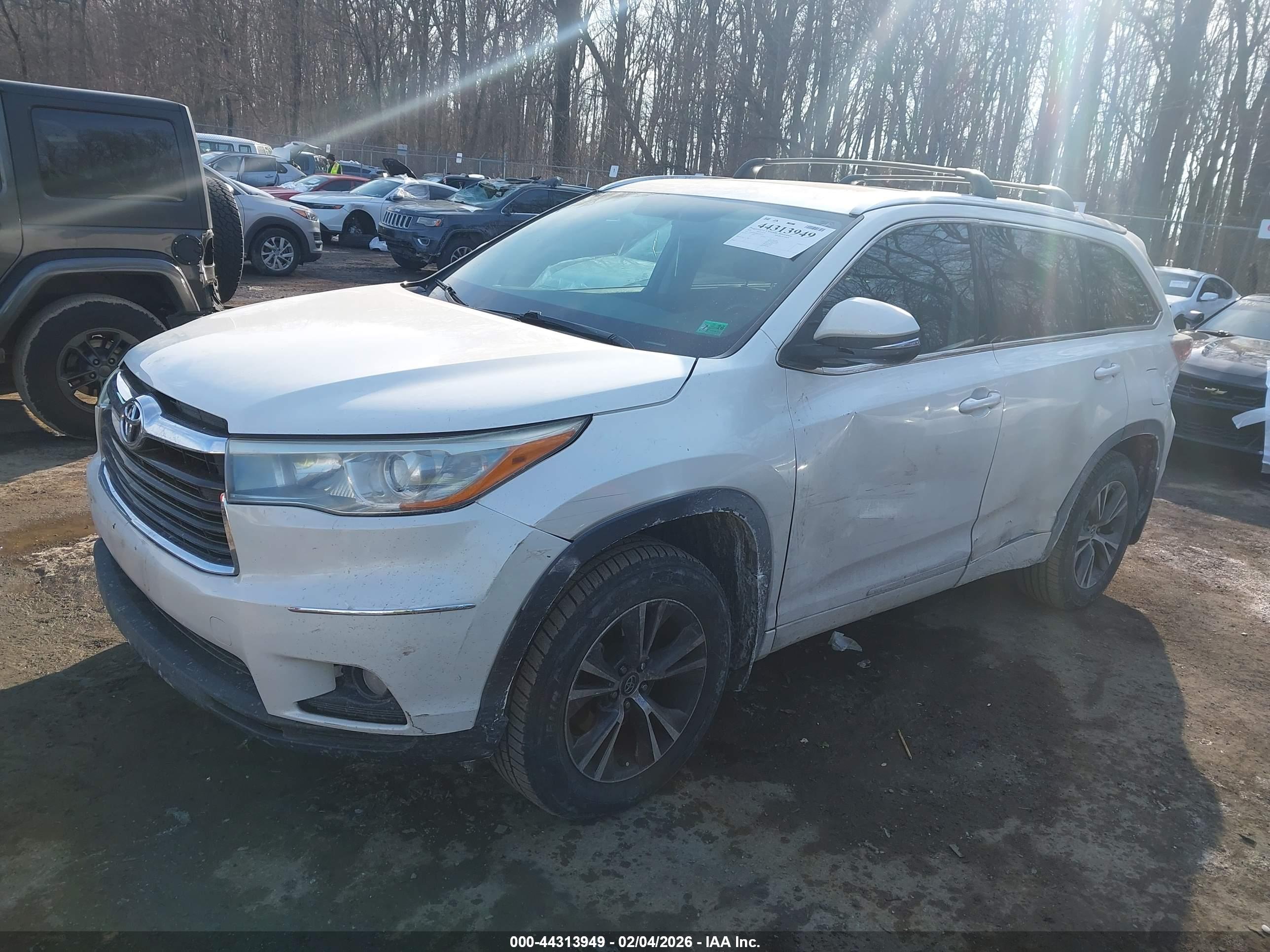 TOYOTA HIGHLANDER image 2