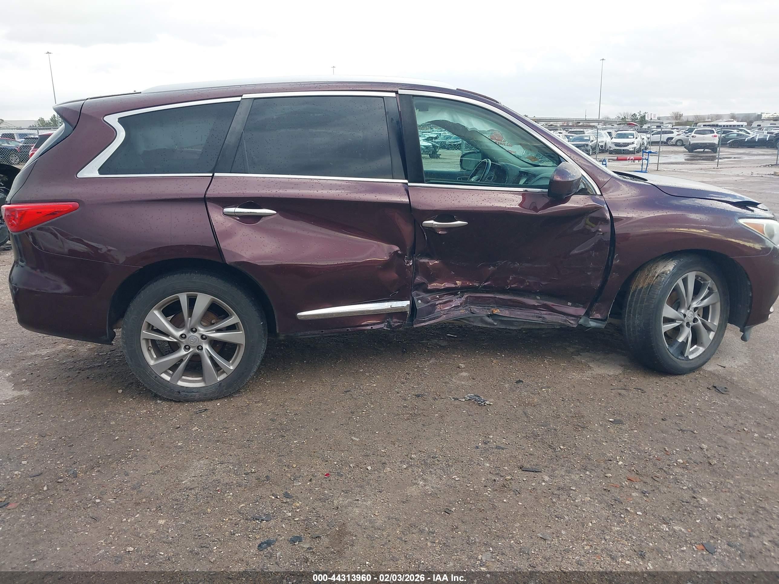 INFINITI JX35 image 6