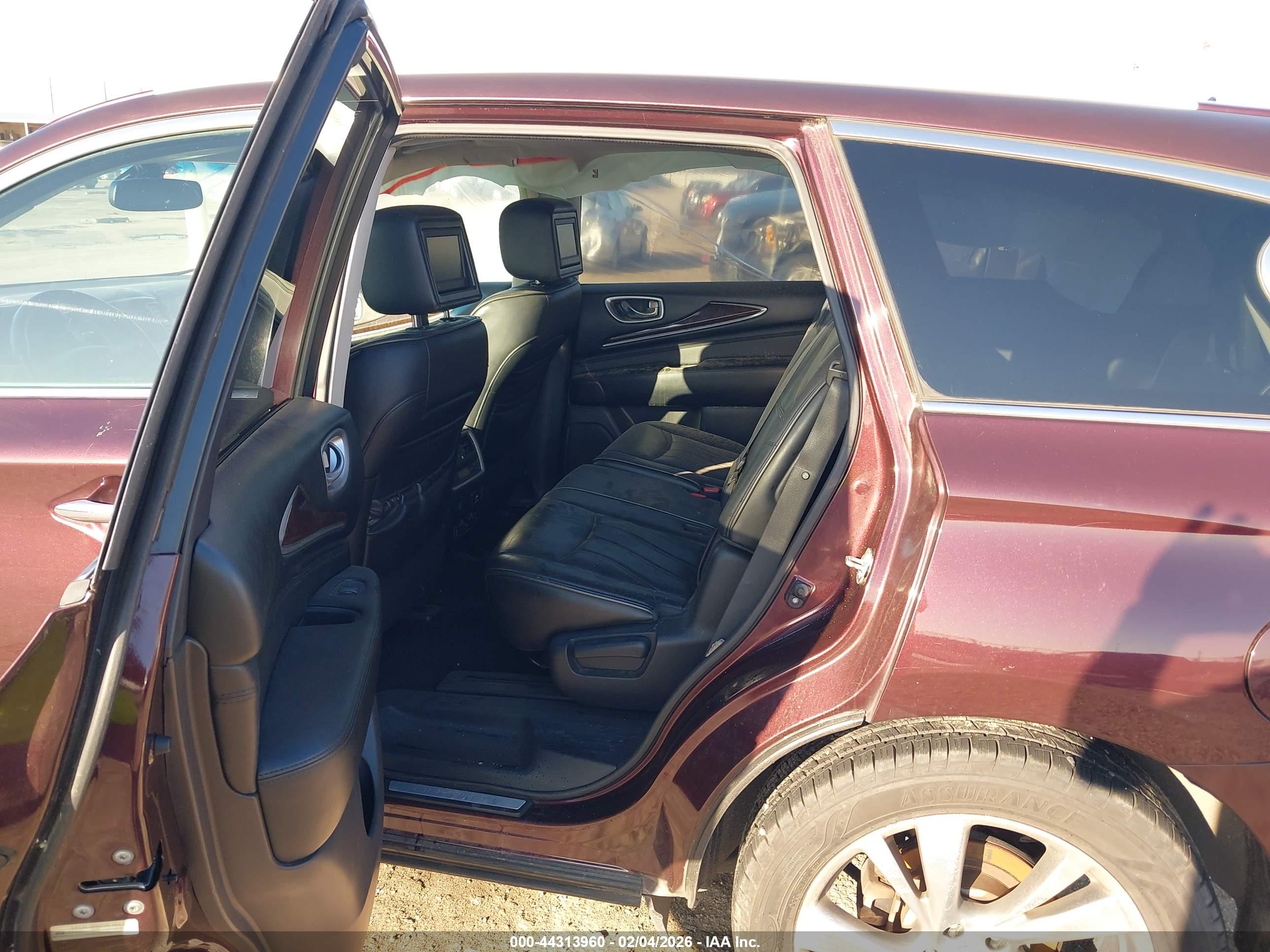 INFINITI JX35 image 8