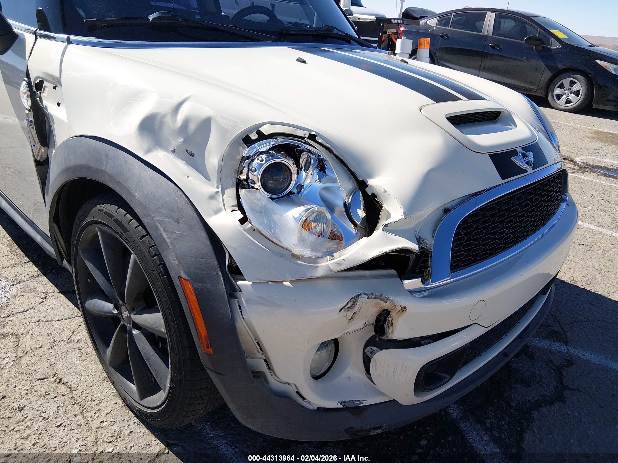 MINI COOPER image 6