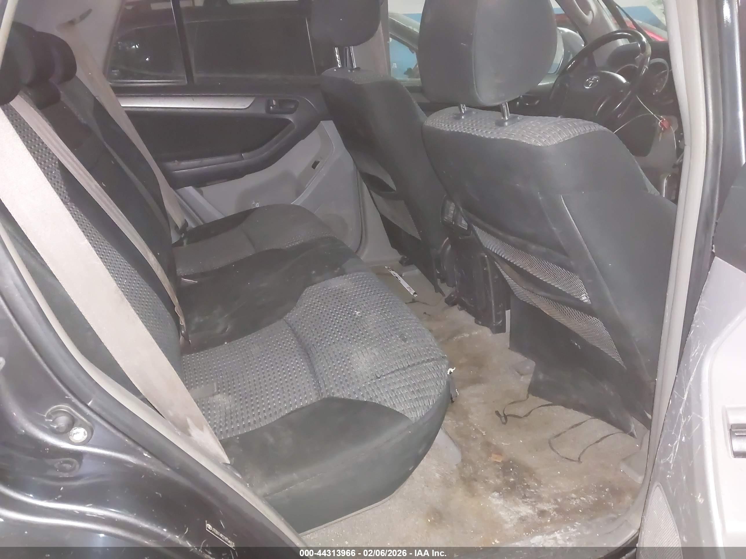 TOYOTA 4RUNNER image 8