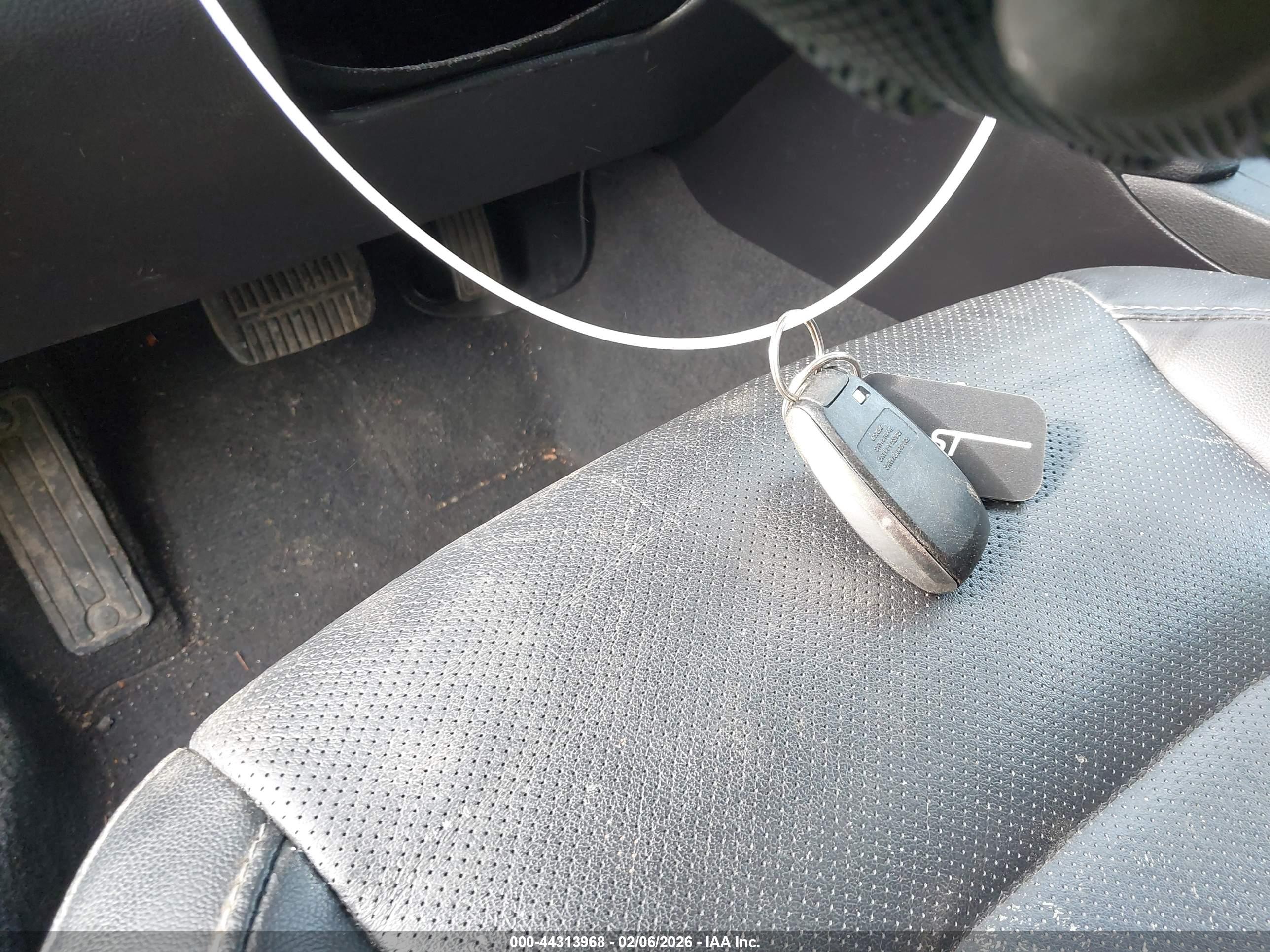 SUBARU OUTBACK image 11