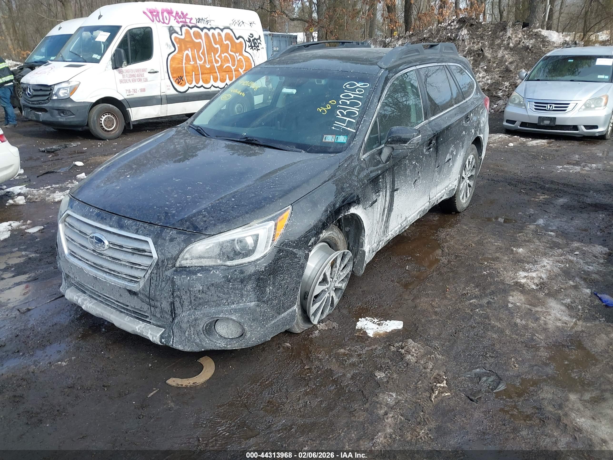 SUBARU OUTBACK image 6