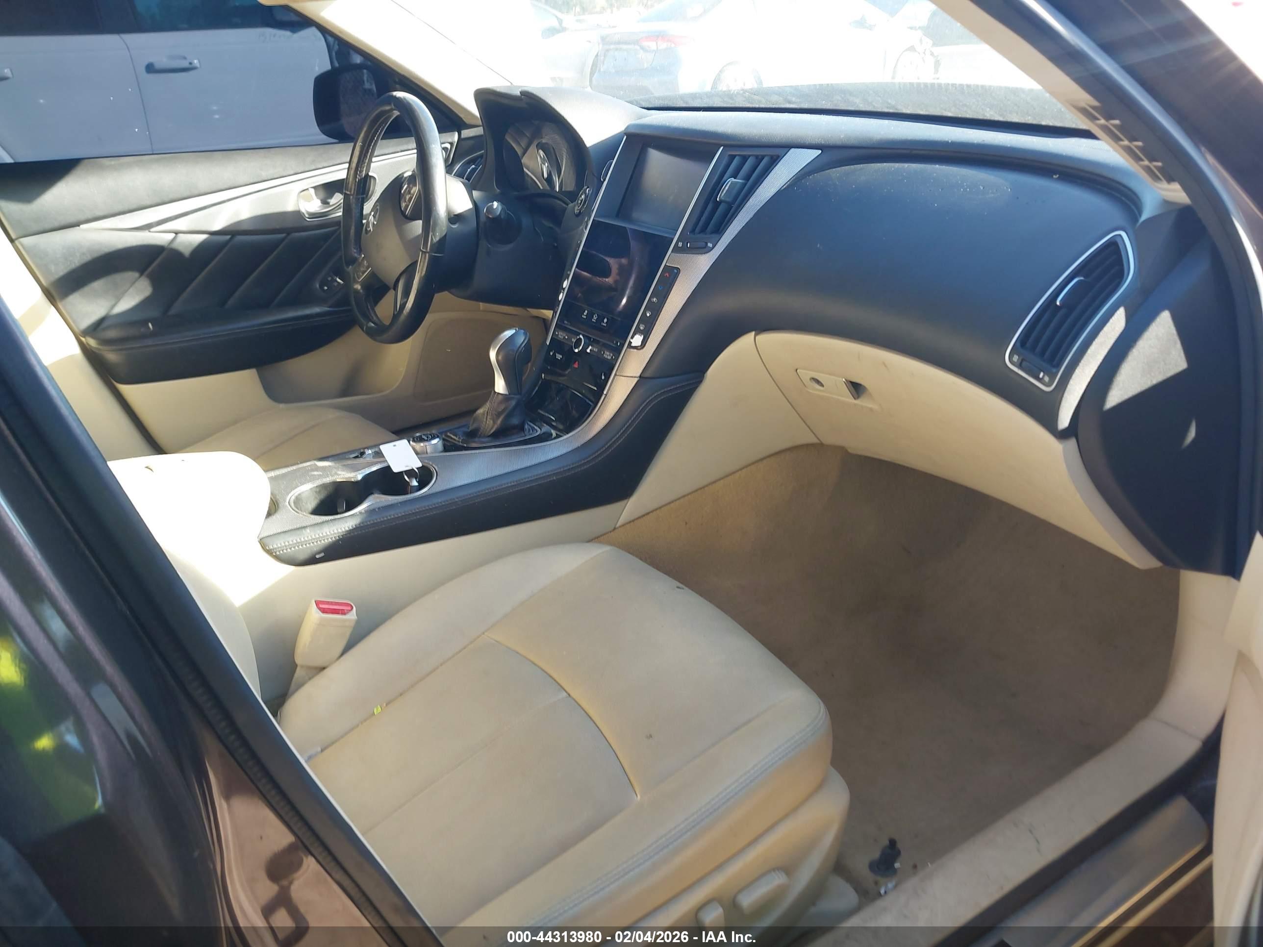 INFINITI Q50 image 5