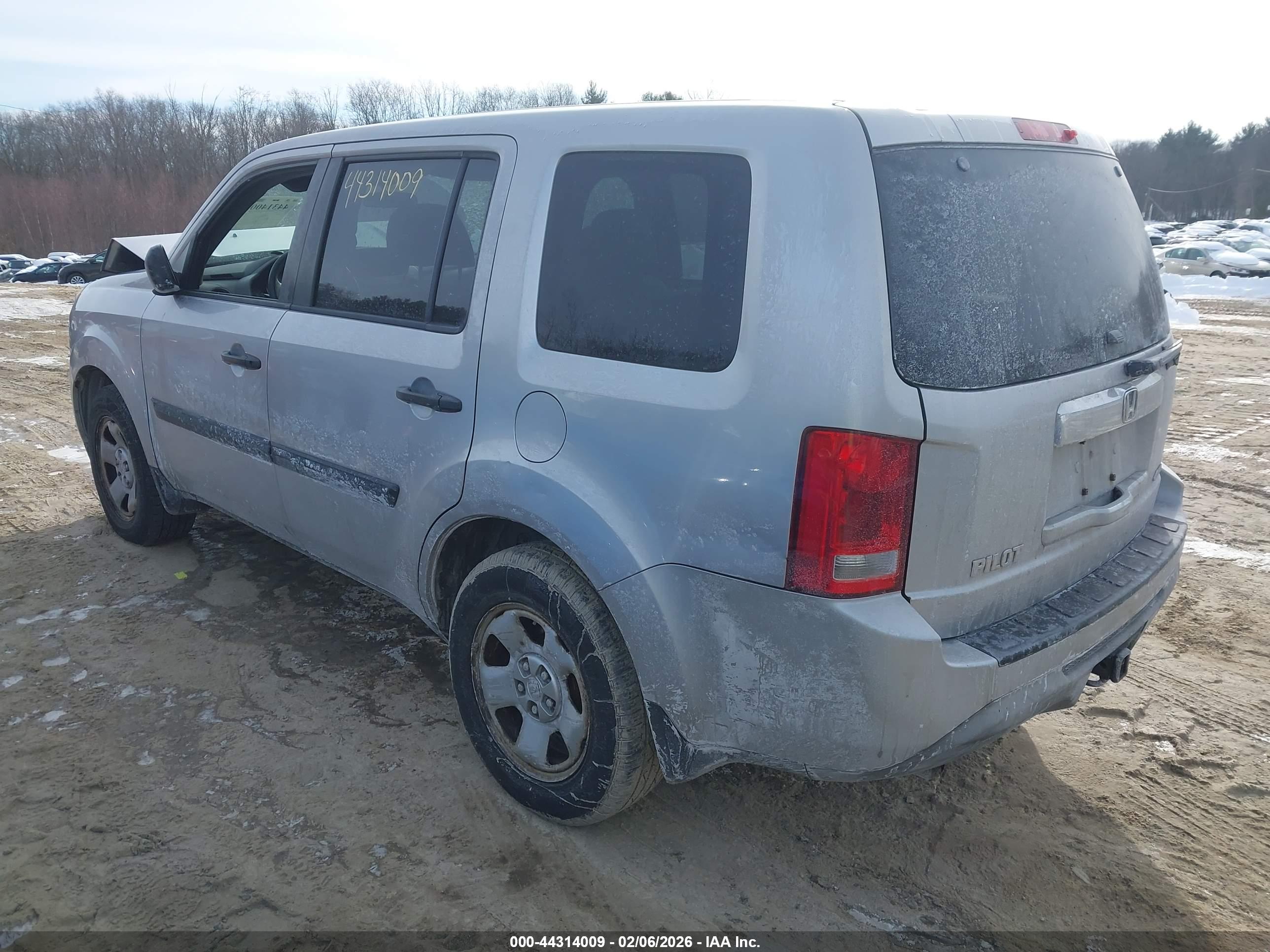 HONDA PILOT image 3