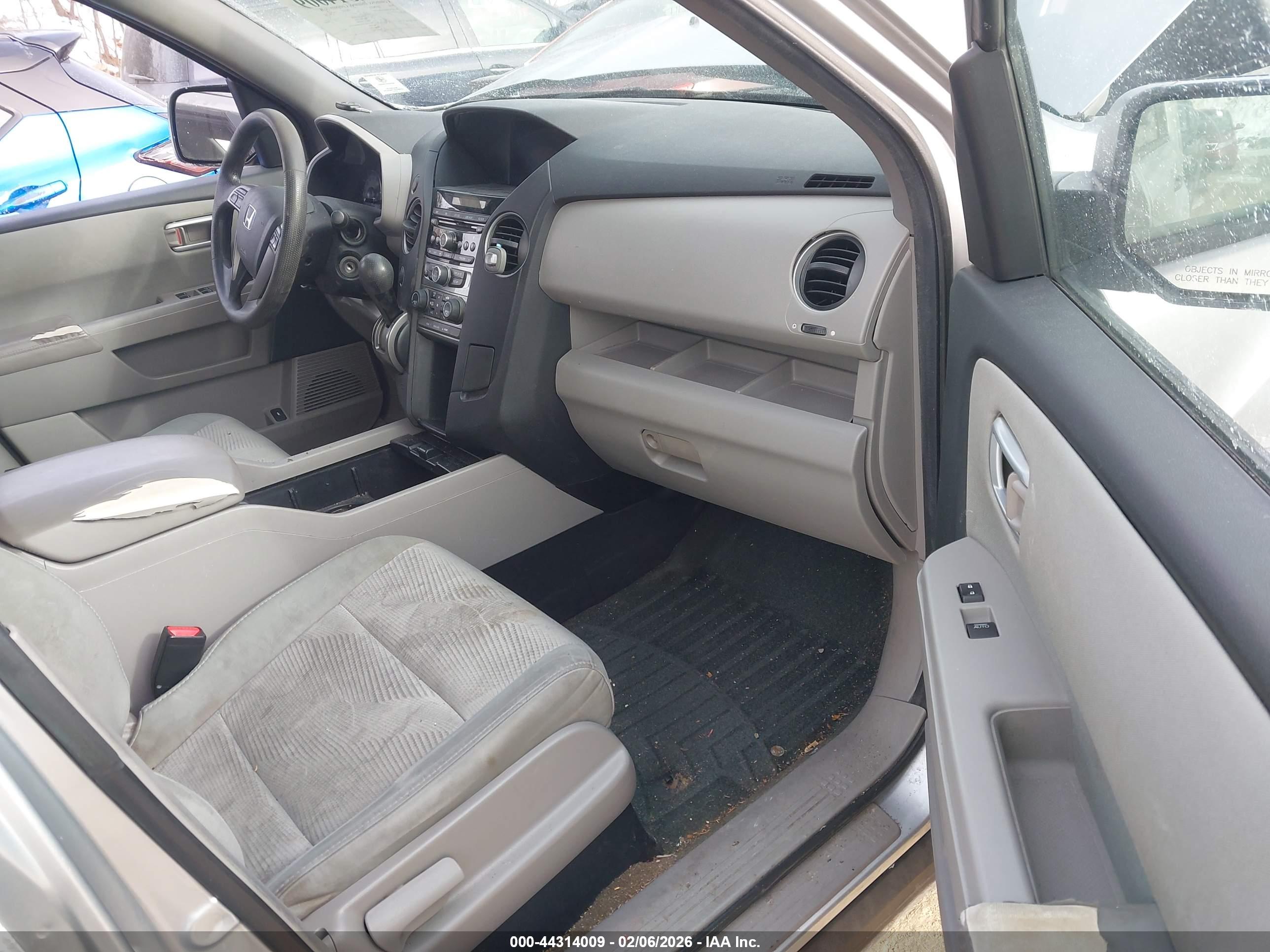 HONDA PILOT image 5