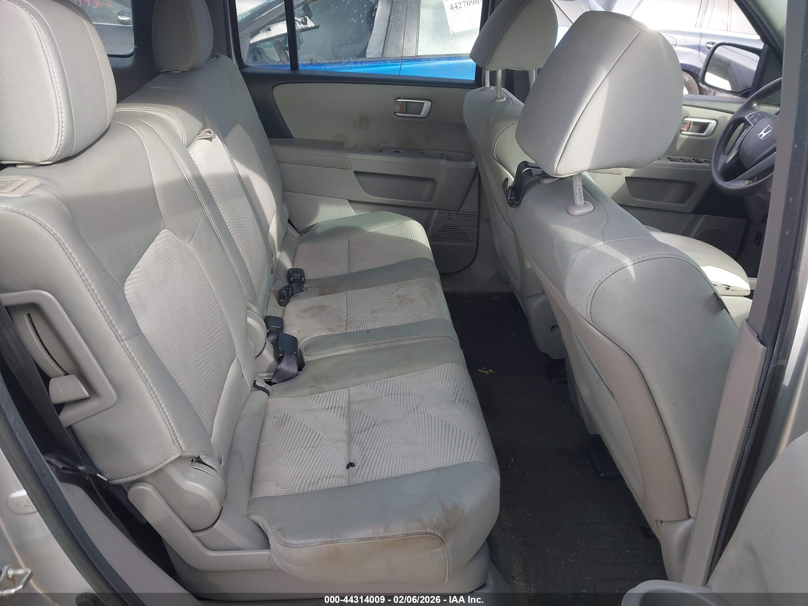 HONDA PILOT image 8