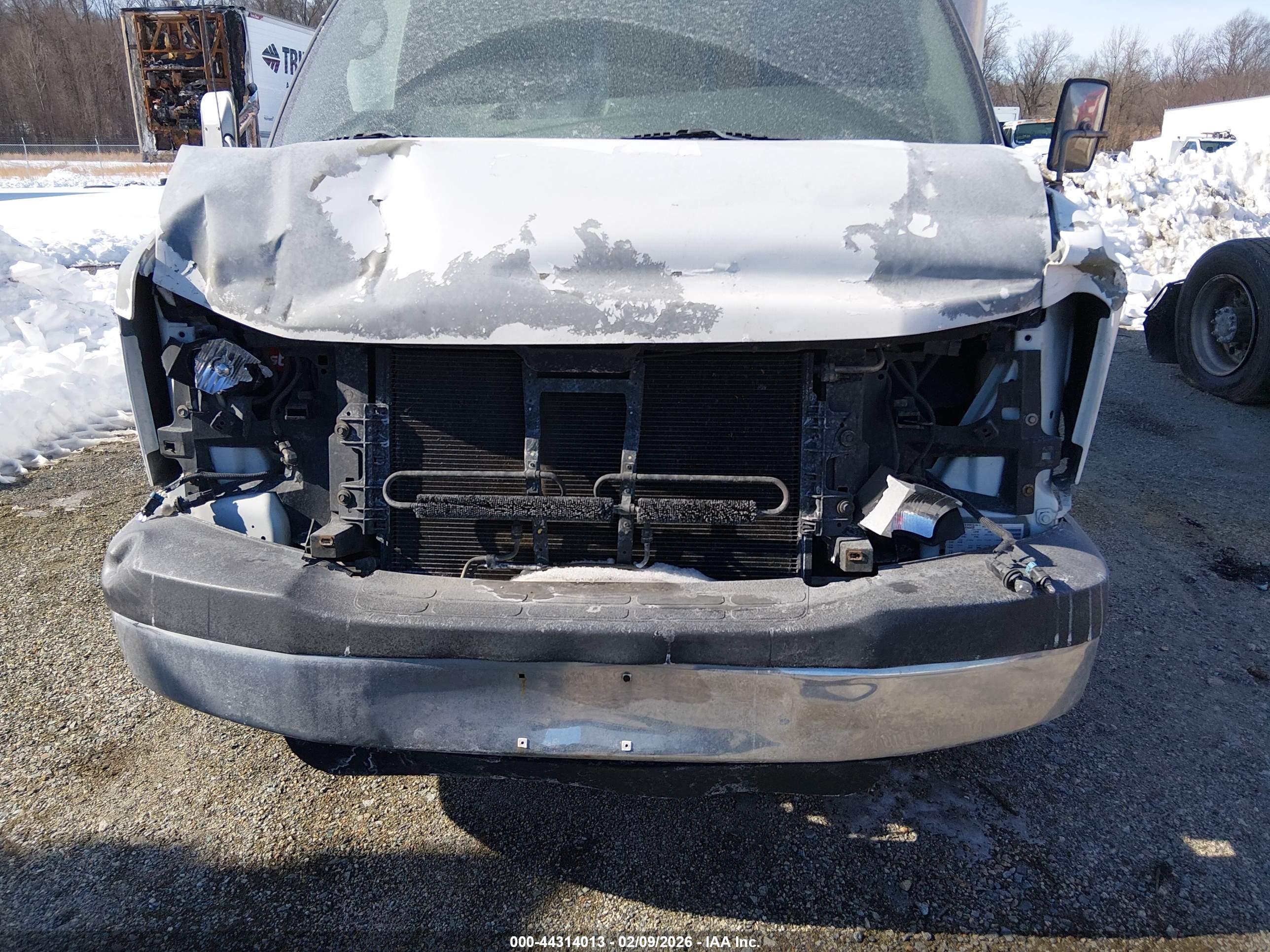GMC SAVANA image 10