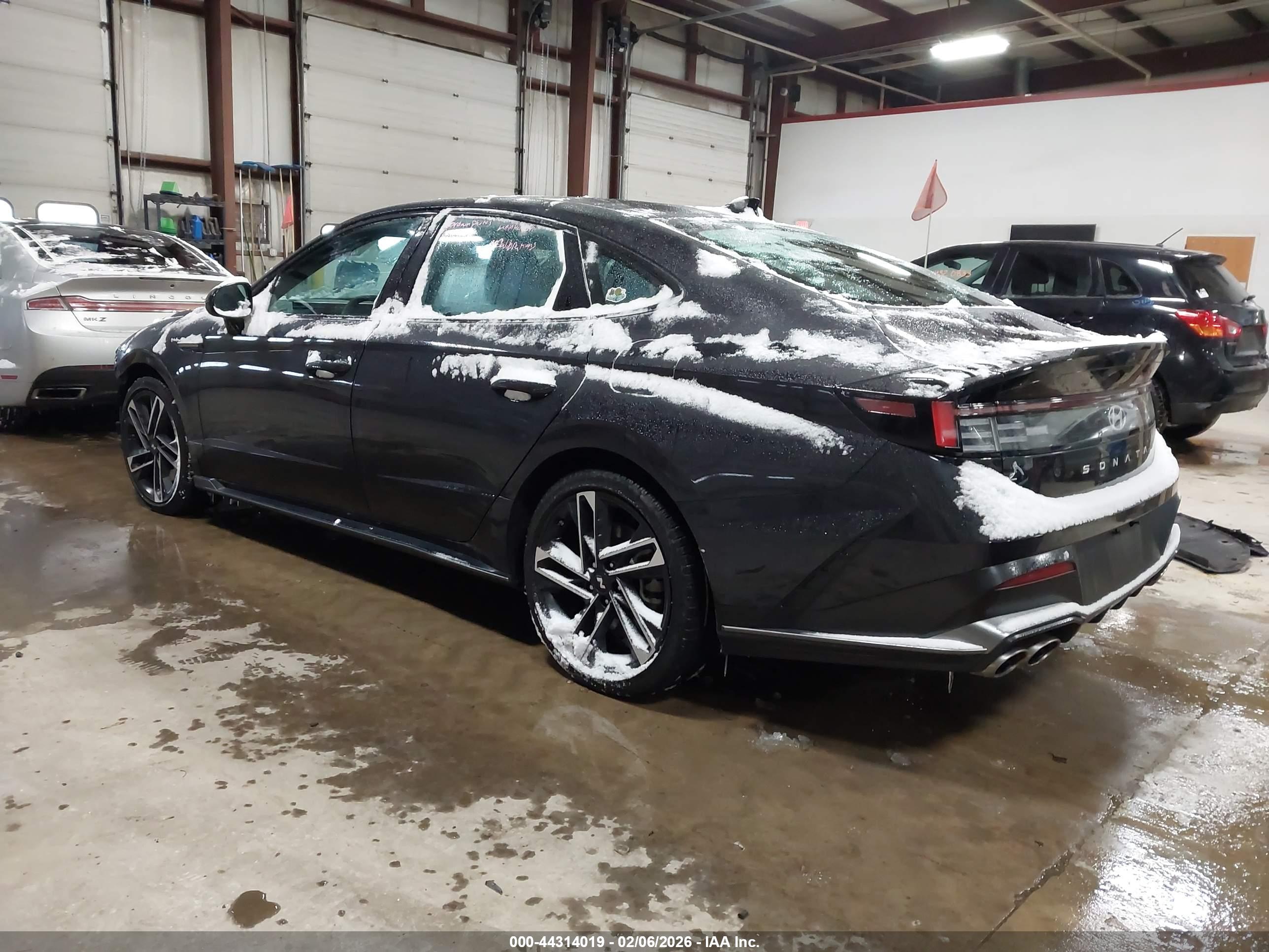 HYUNDAI SONATA image 3