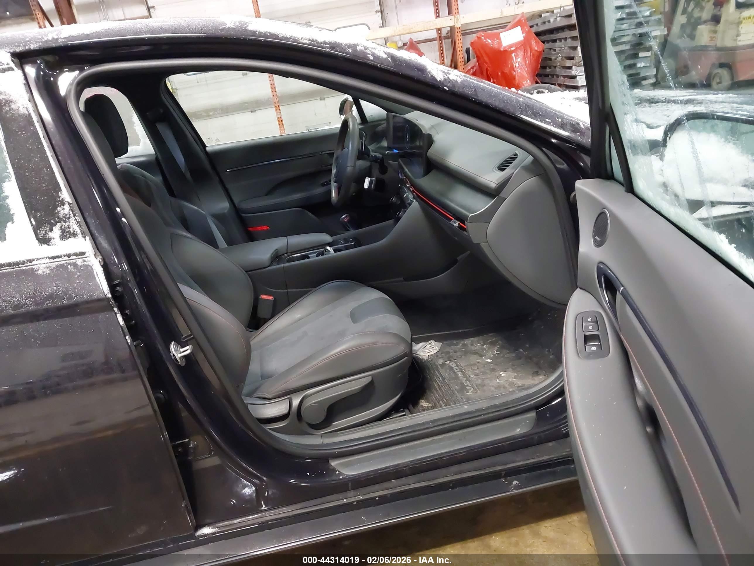 HYUNDAI SONATA image 5