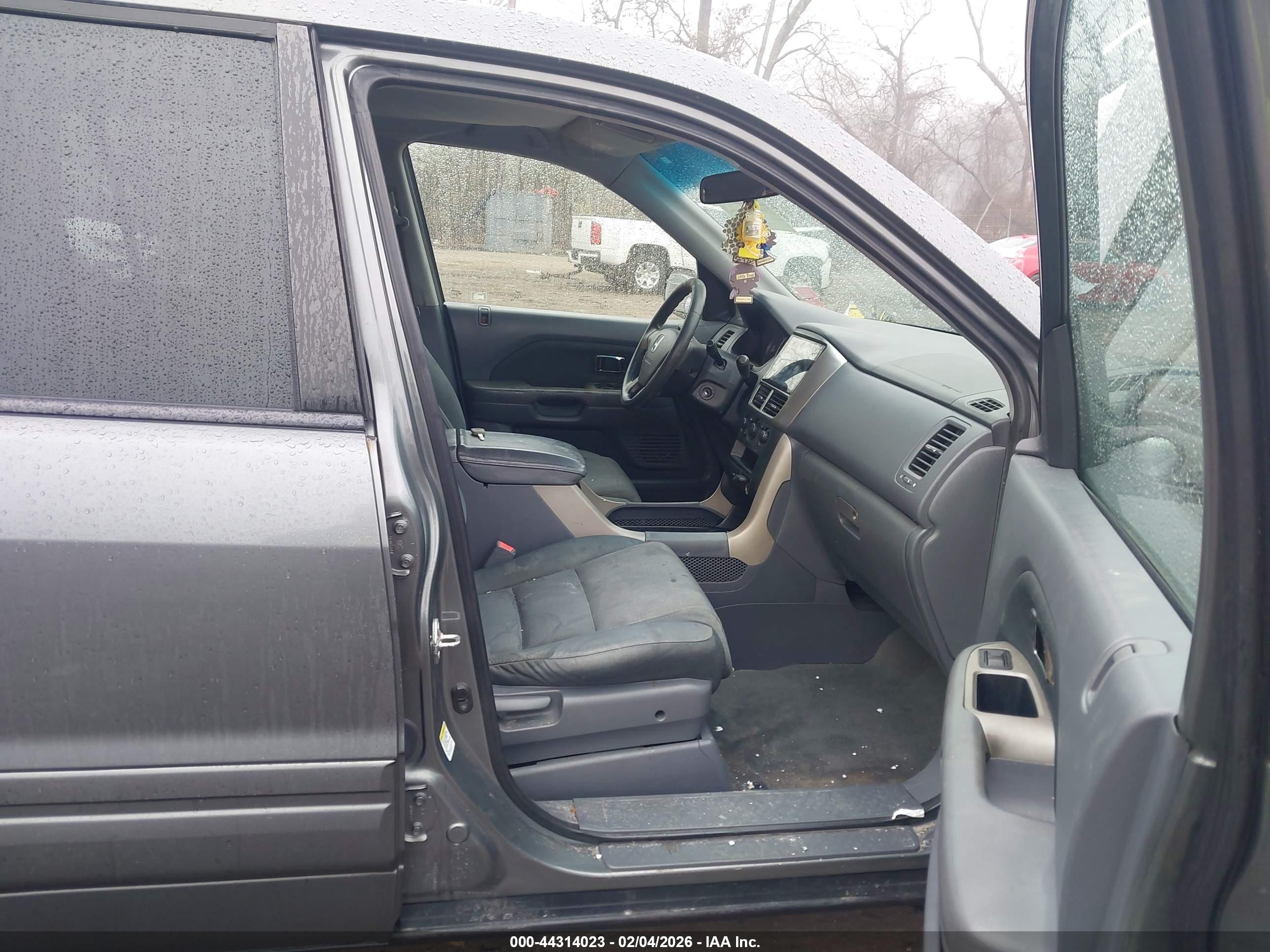 HONDA PILOT image 5