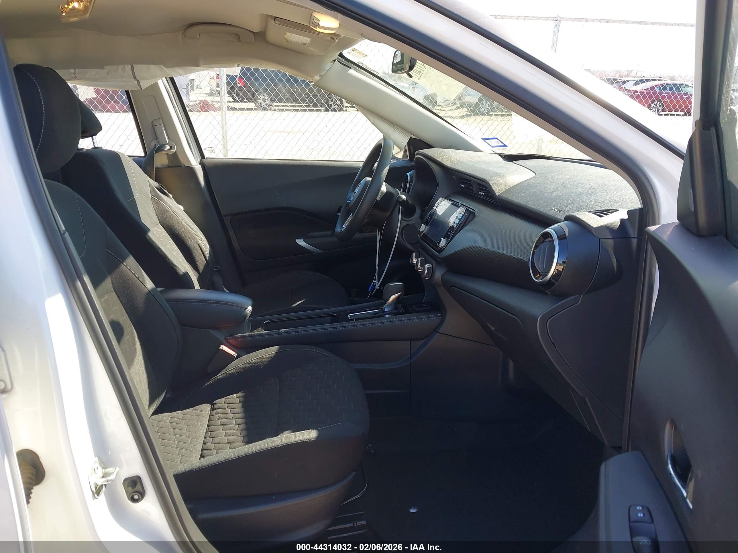 NISSAN KICKS image 5