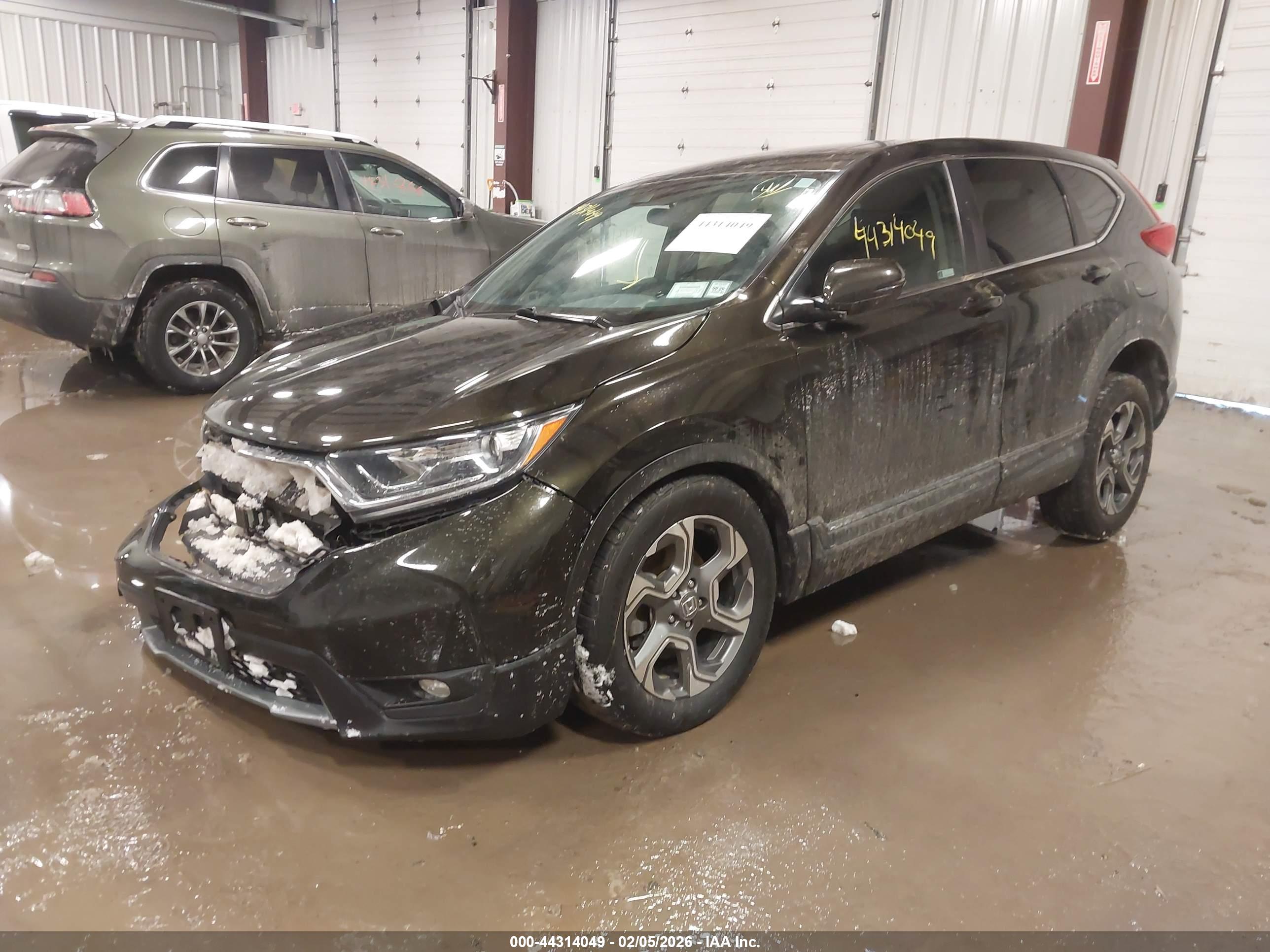 HONDA CR-V image 2