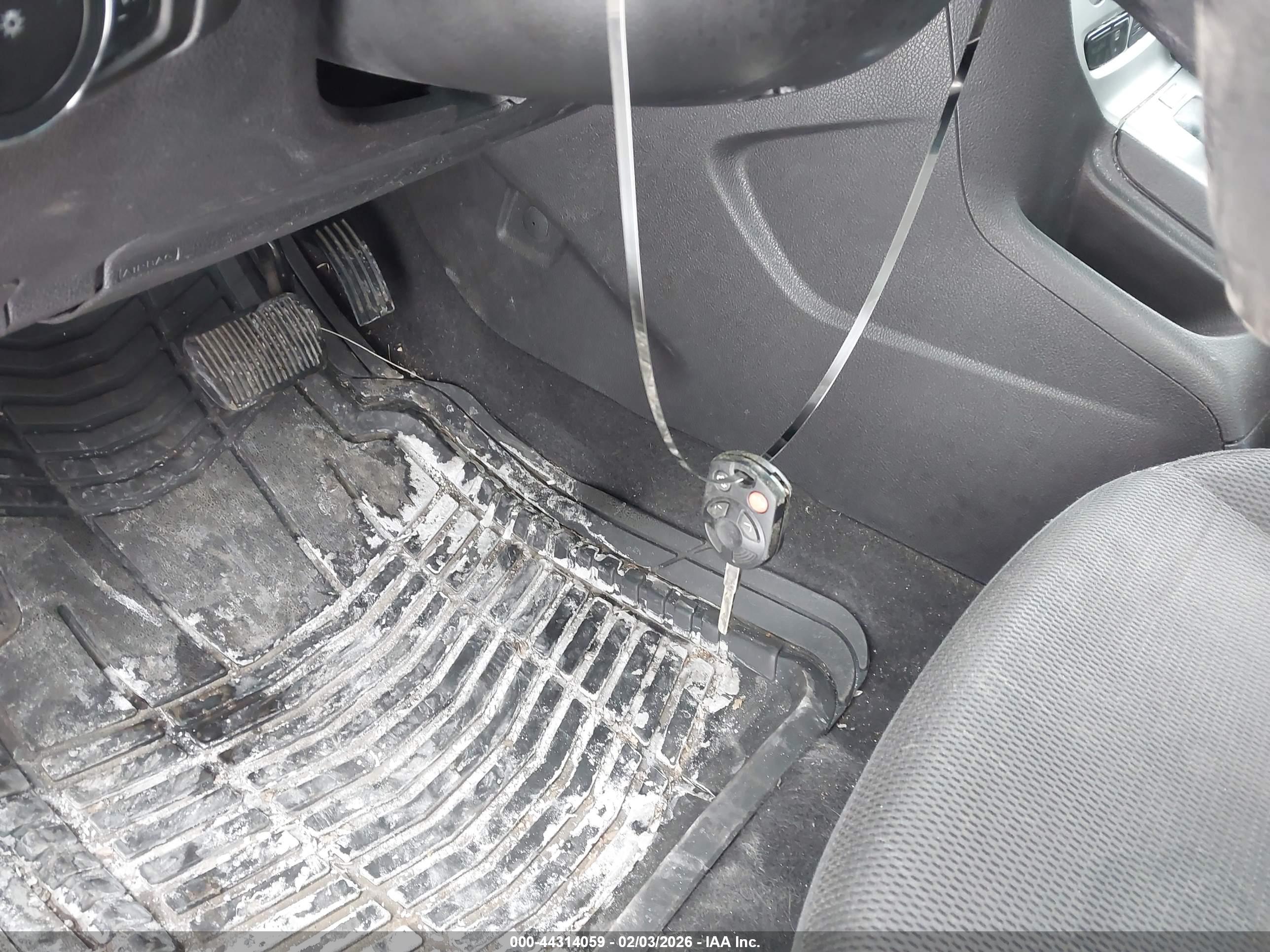 FORD FOCUS image 11