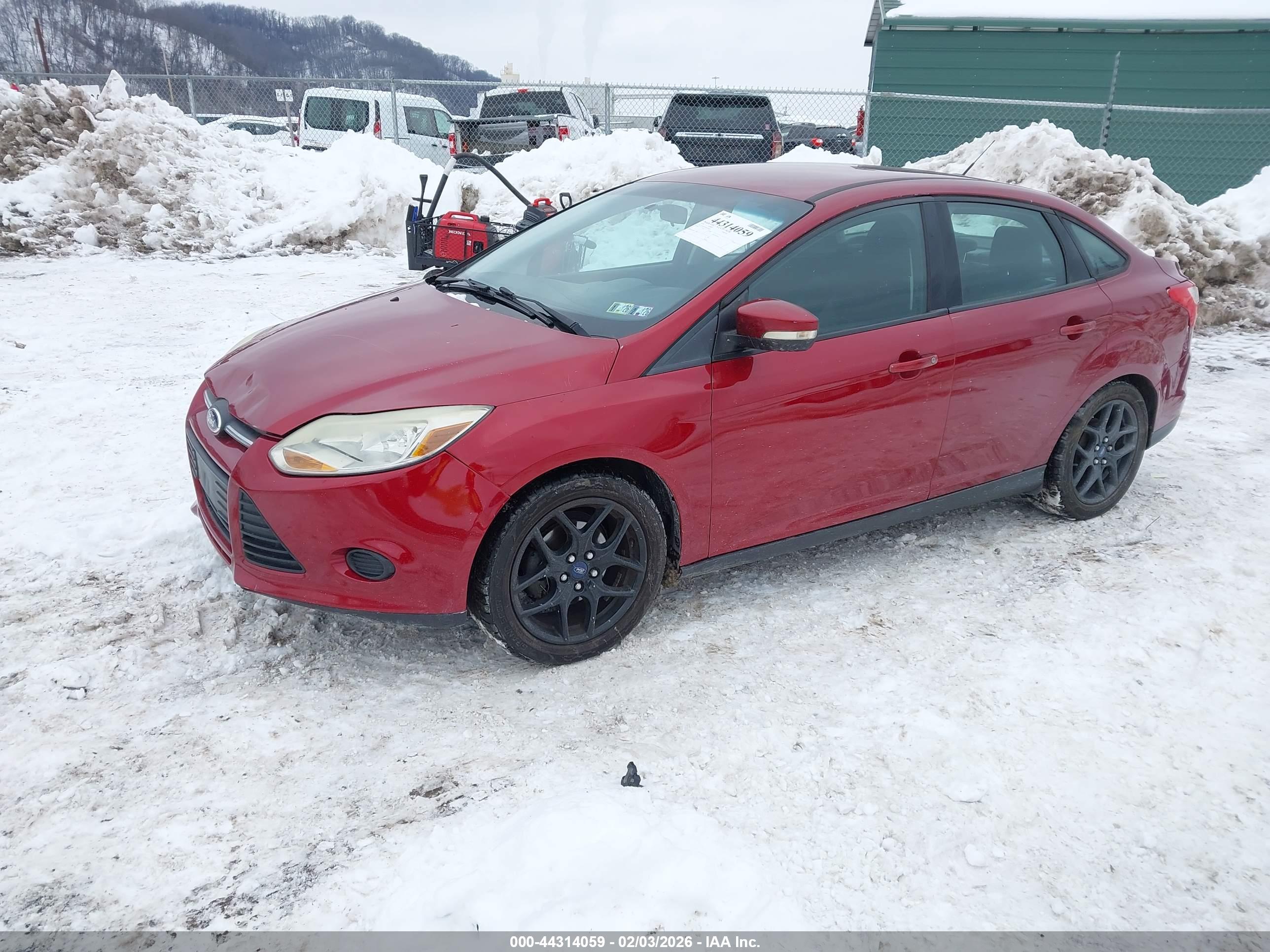 FORD FOCUS image 2