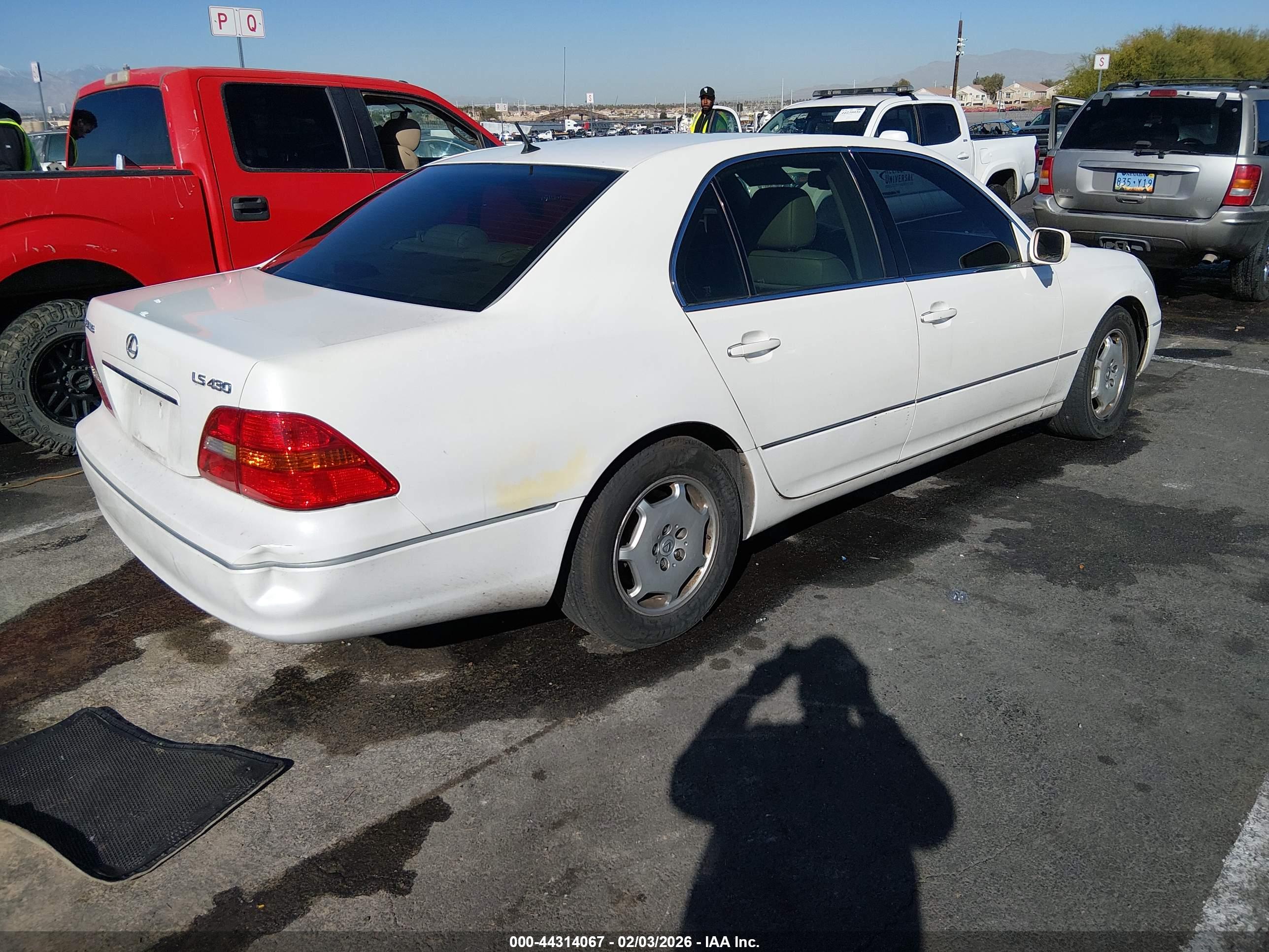 LEXUS LS image 4