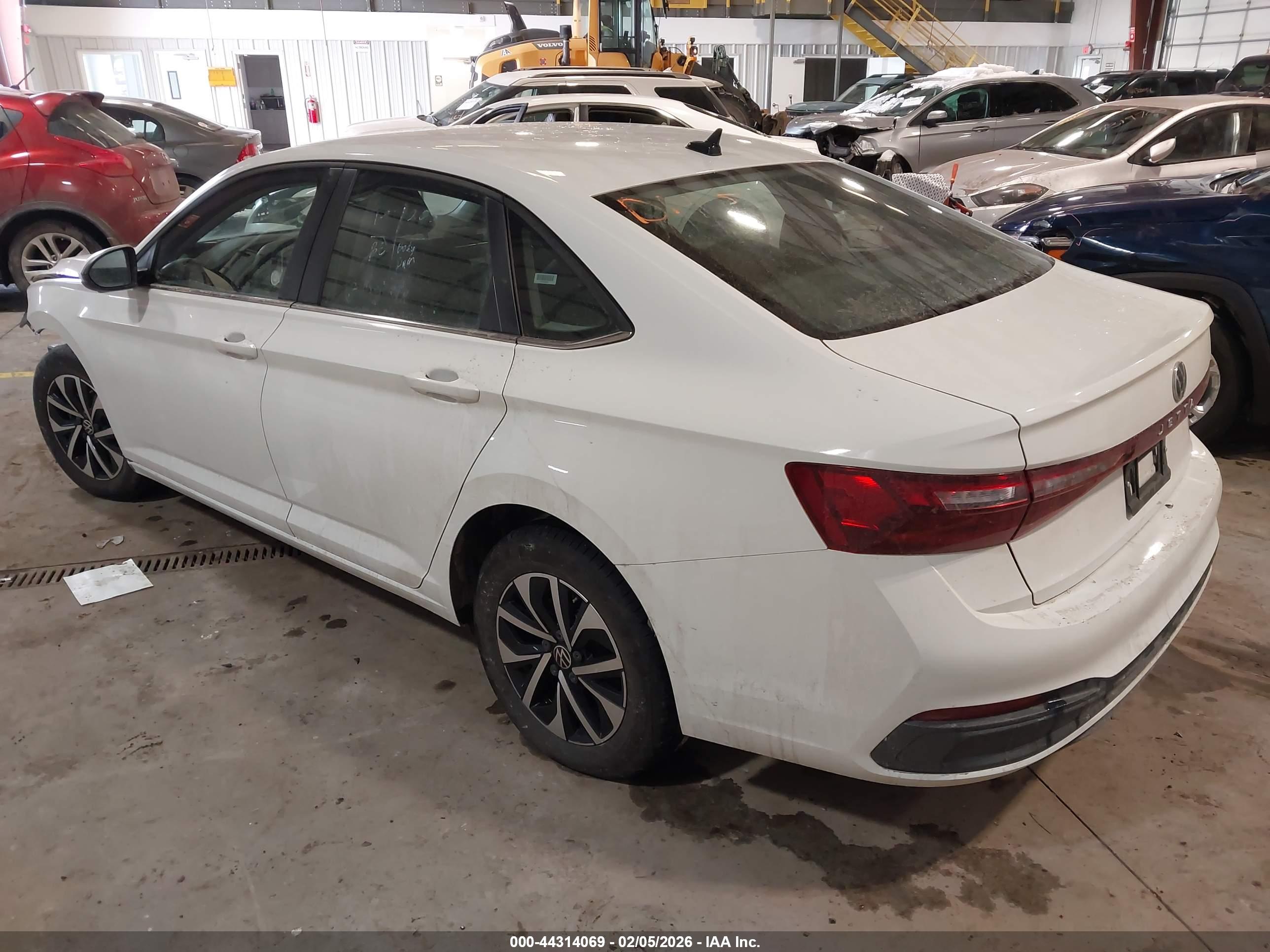 VOLKSWAGEN JETTA image 3