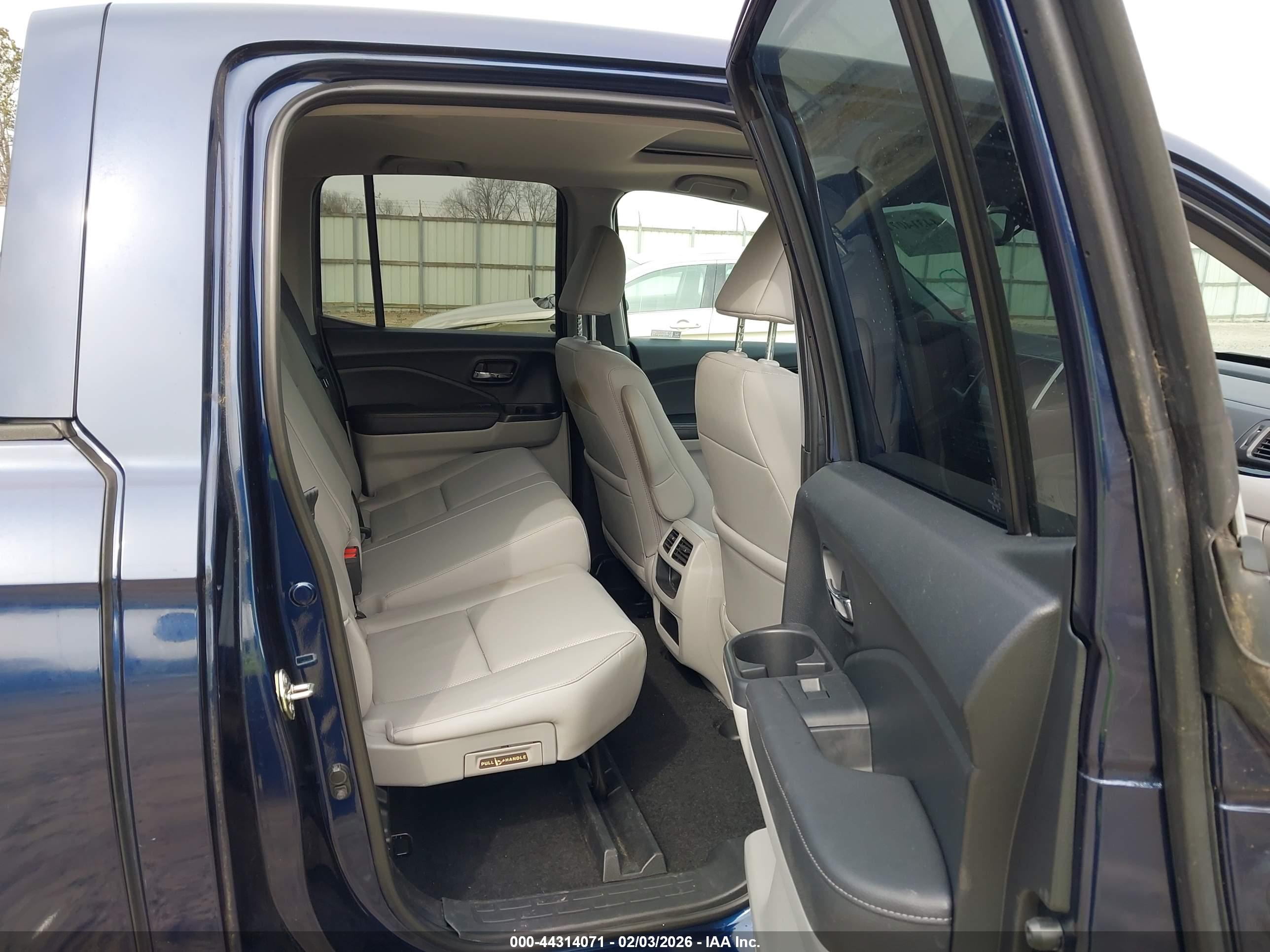 HONDA RIDGELINE image 8