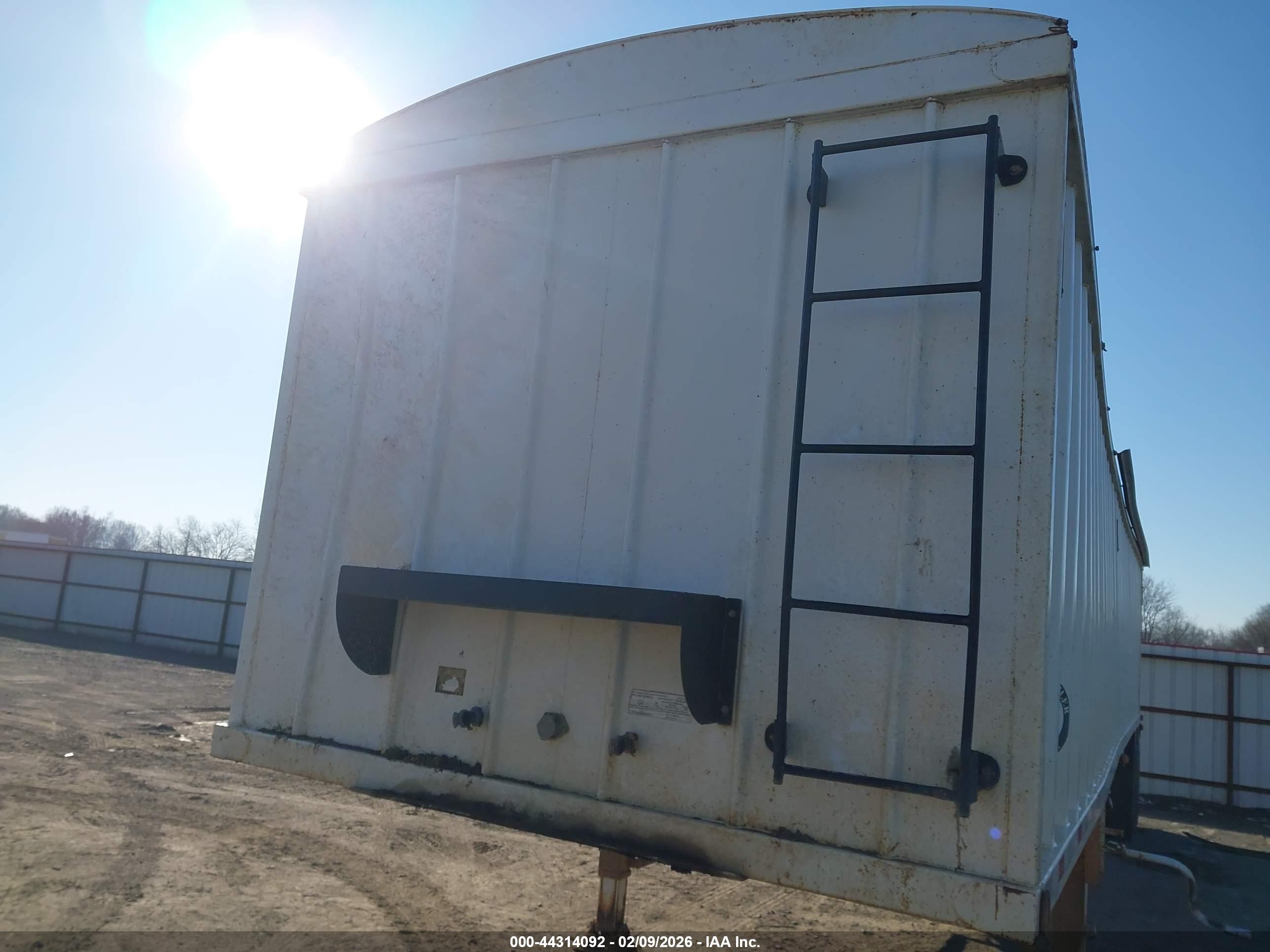 CONSTRUCTION TRAILER image 10