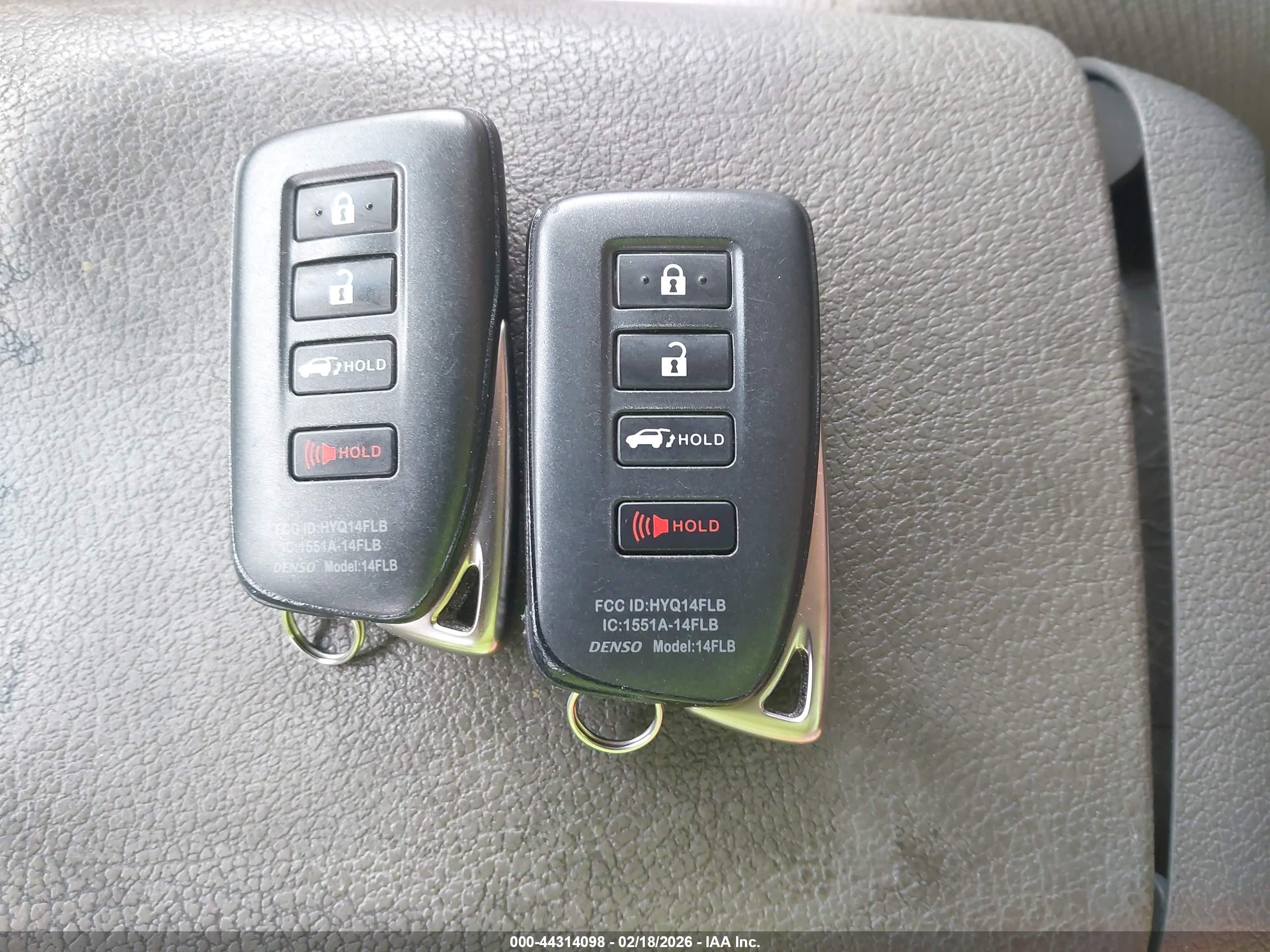 LEXUS RX image 11